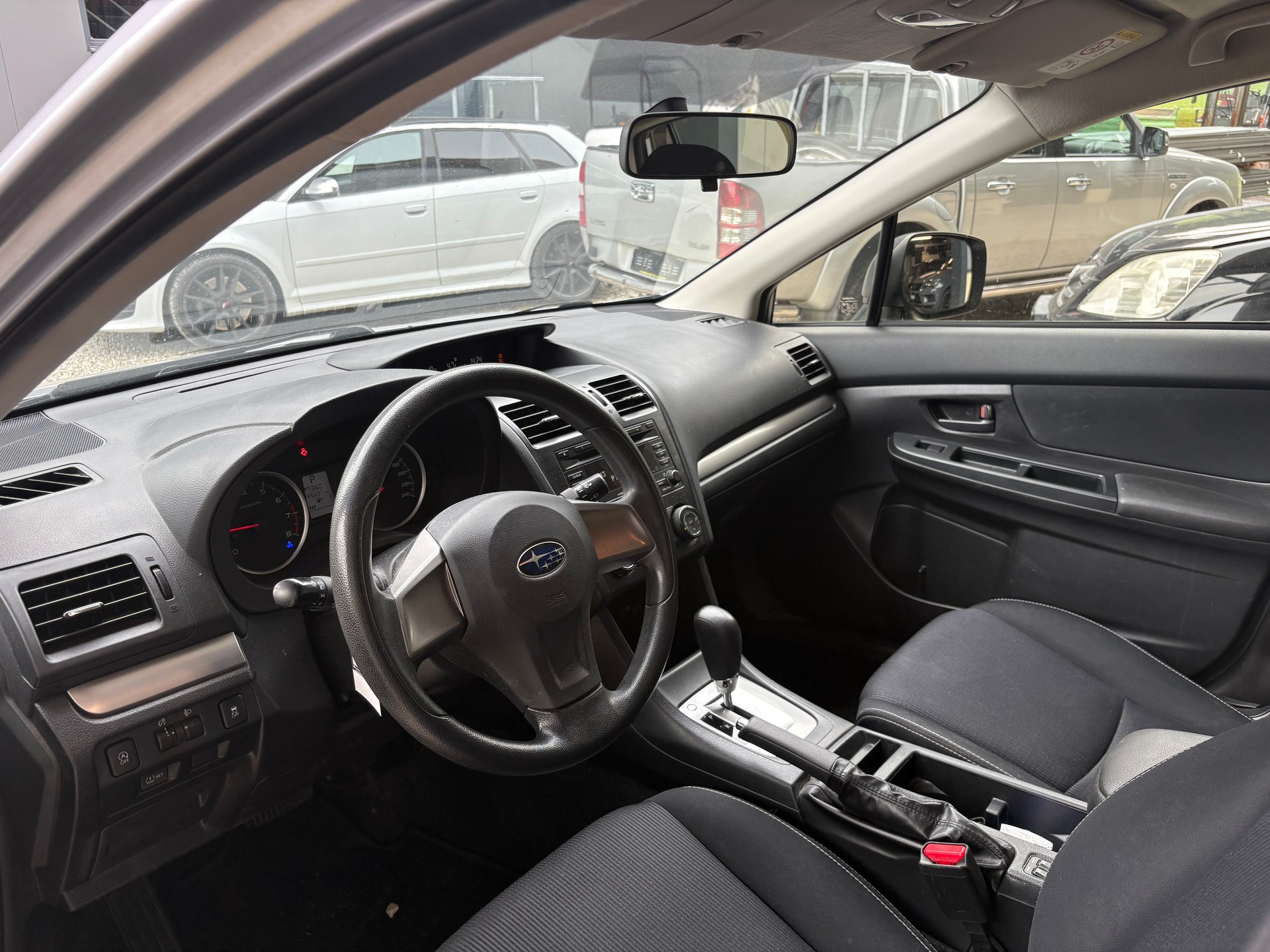 SUBARU XV 1.6 Swiss Two AWD CVT-image-6