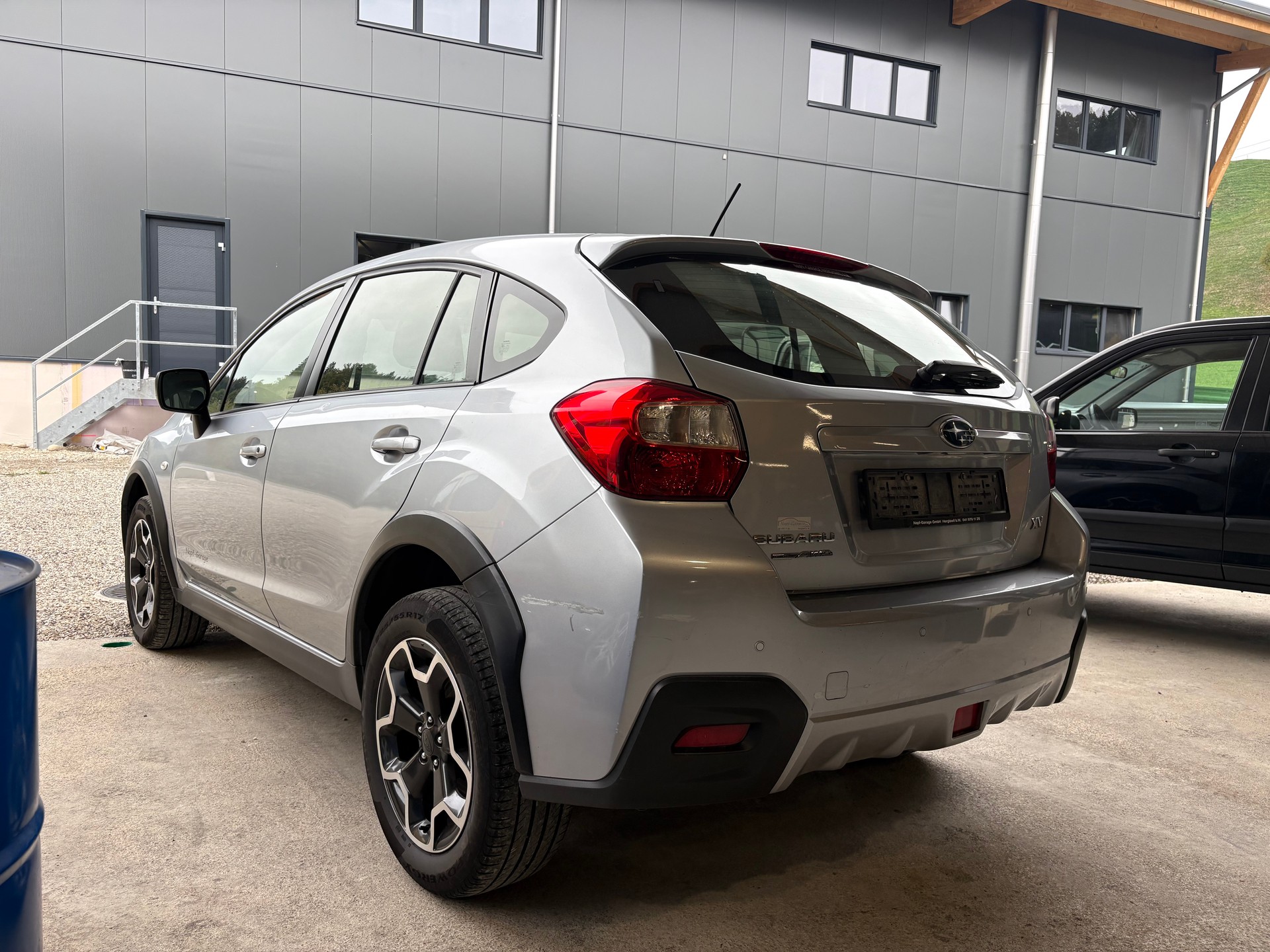 SUBARU XV 1.6 Swiss Two AWD CVT-image-3