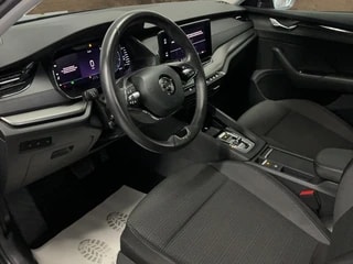 SKODA Octavia Combi 1.0 TSI mHEV DSG Ambition-image-11