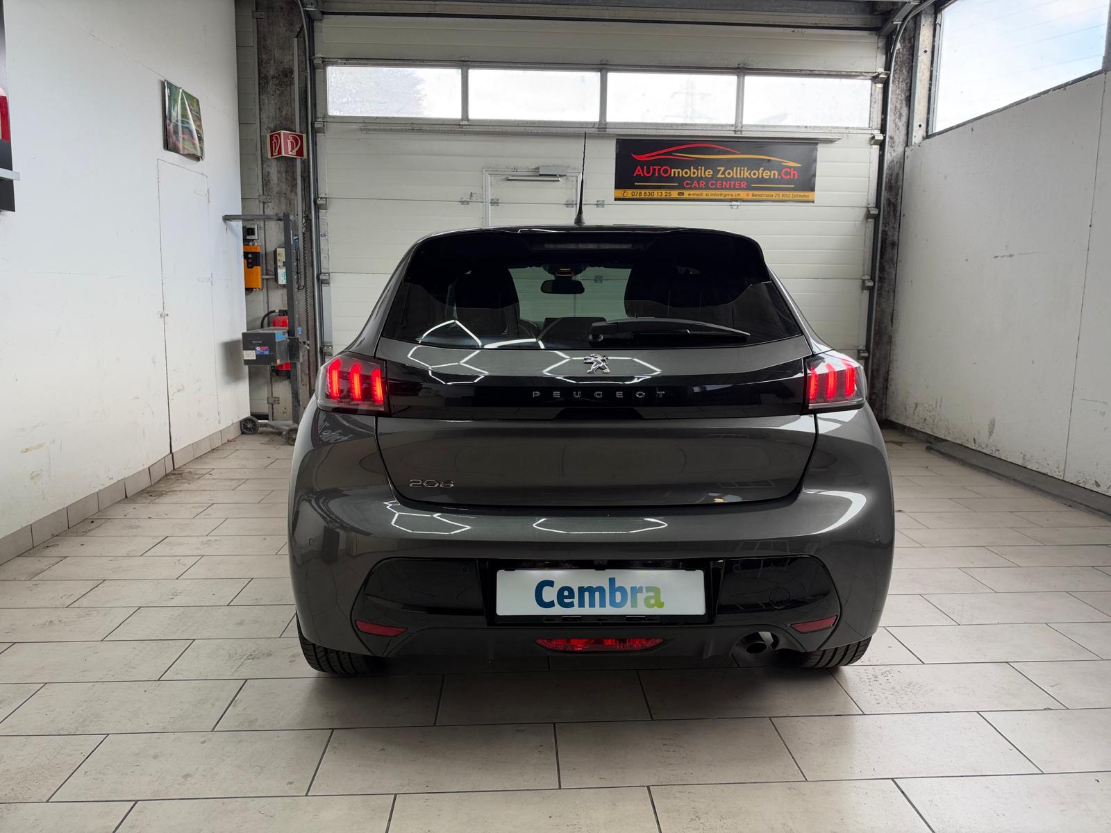PEUGEOT 208 1.2 PureTech Active Pack EAT8-image-6
