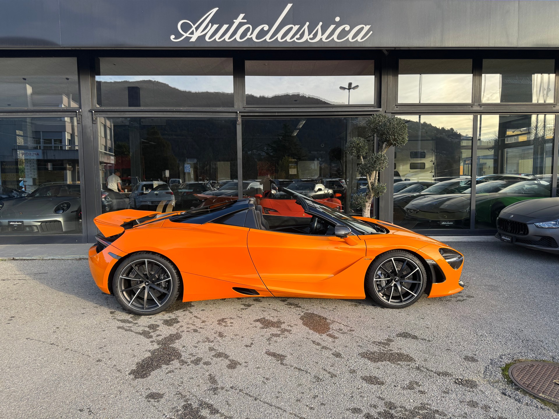 McLAREN 720S Spider Performance 4.0 V8 SSG-image-3