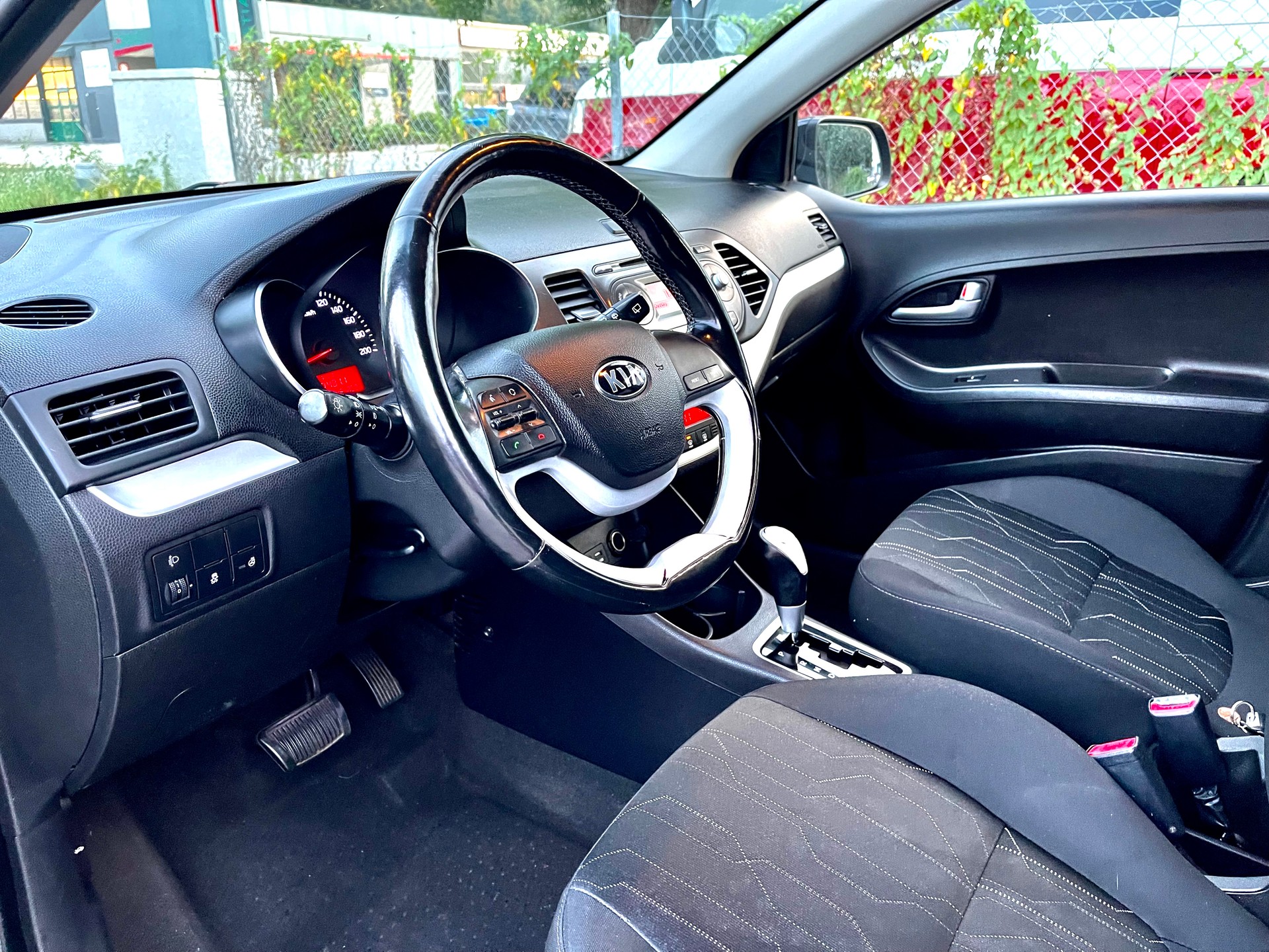 KIA Picanto 1.2 CVVT Style Automatic-image-1