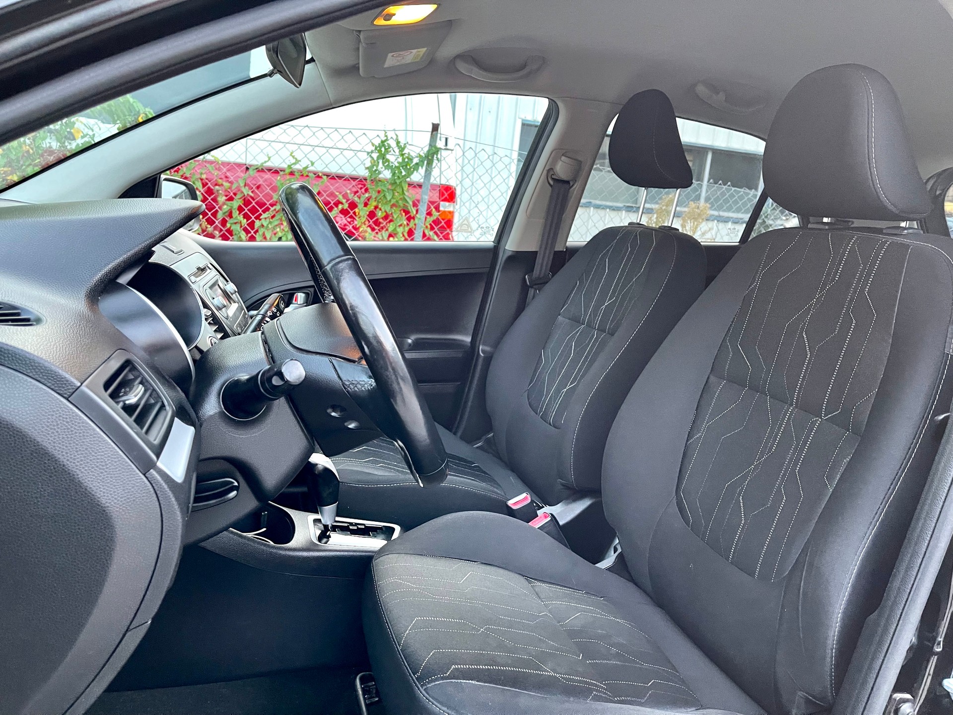 KIA Picanto 1.2 CVVT Style Automatic-image-12