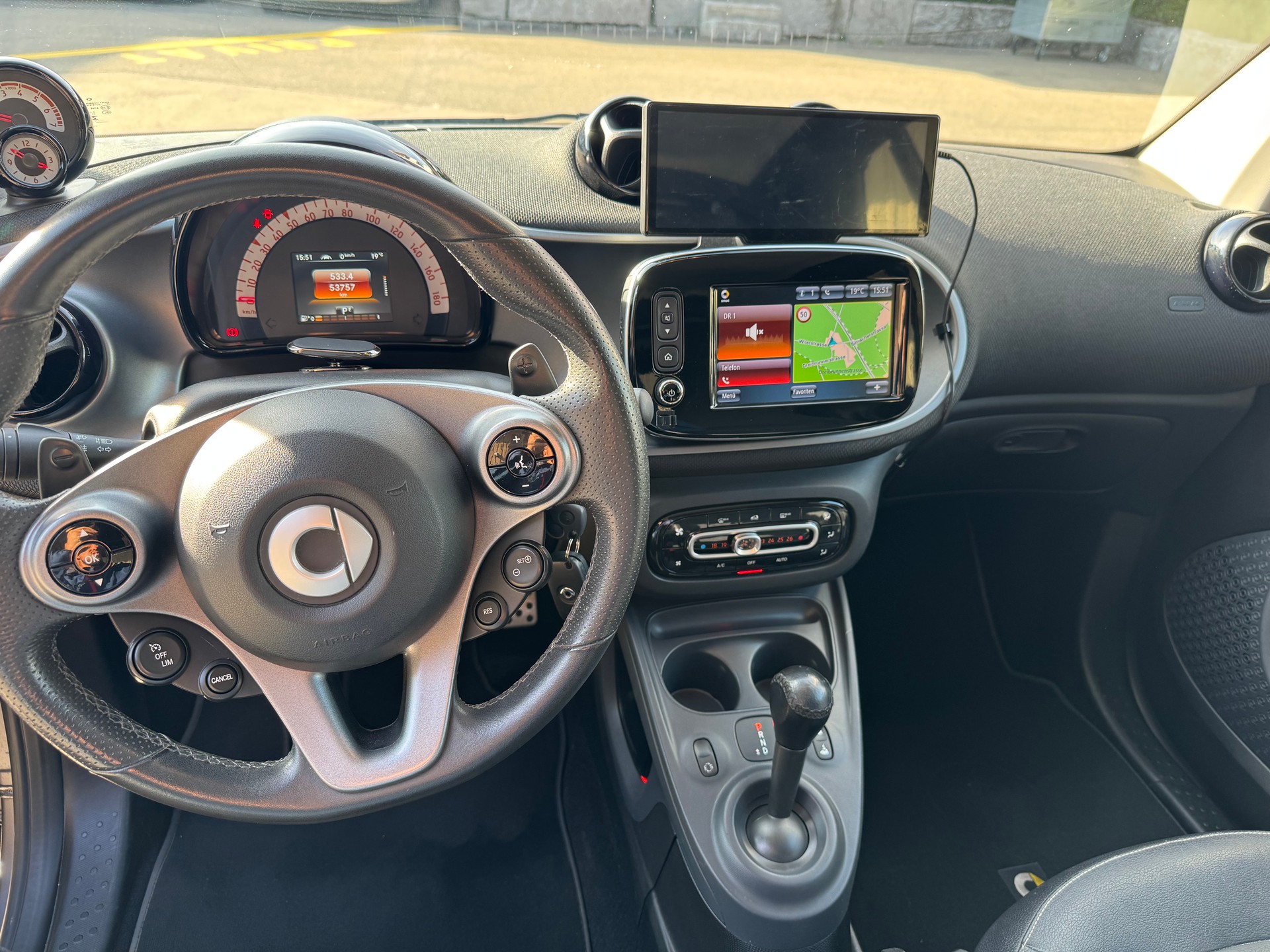 SMART fortwo-image-8