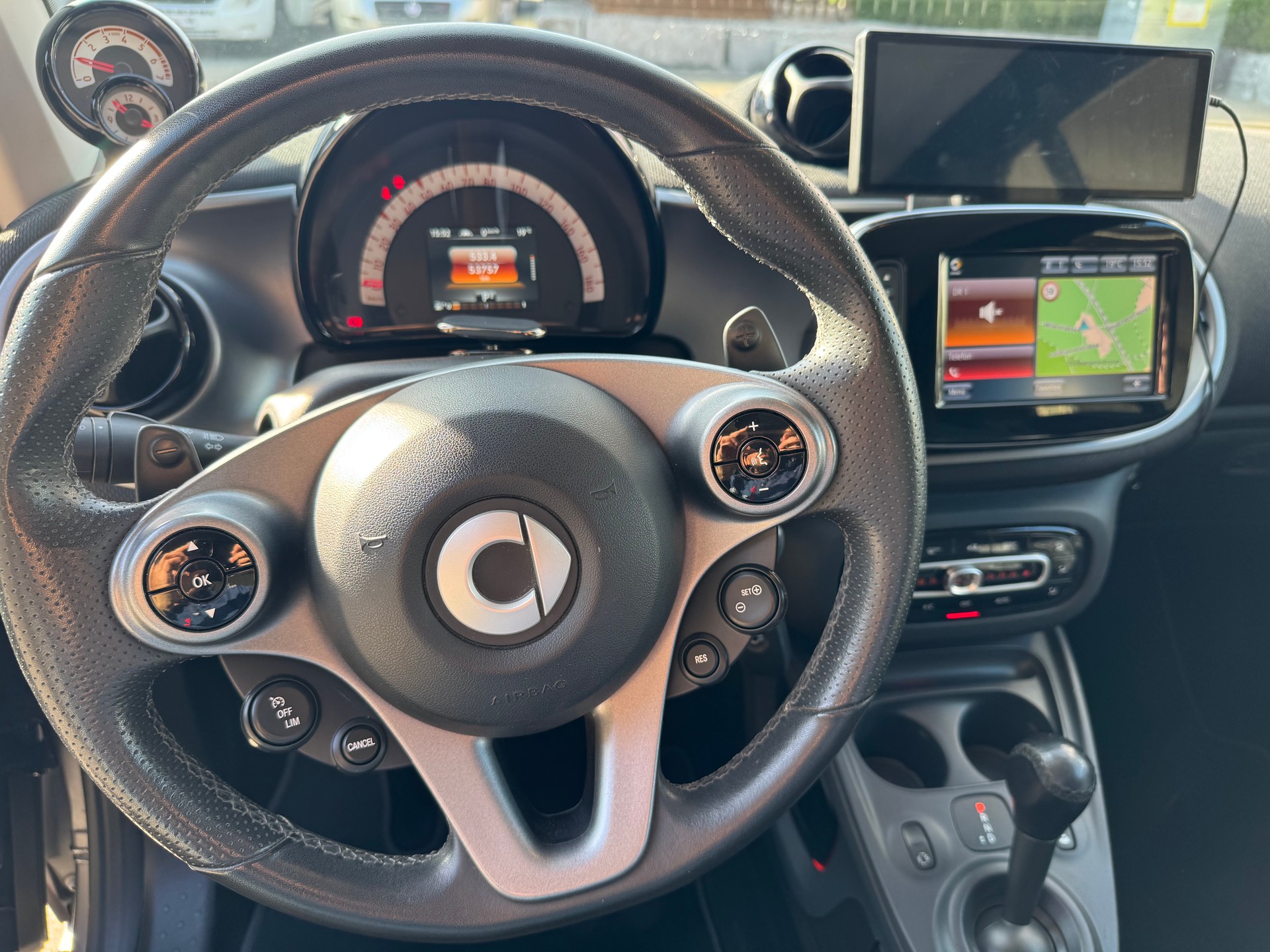 SMART fortwo-image-9
