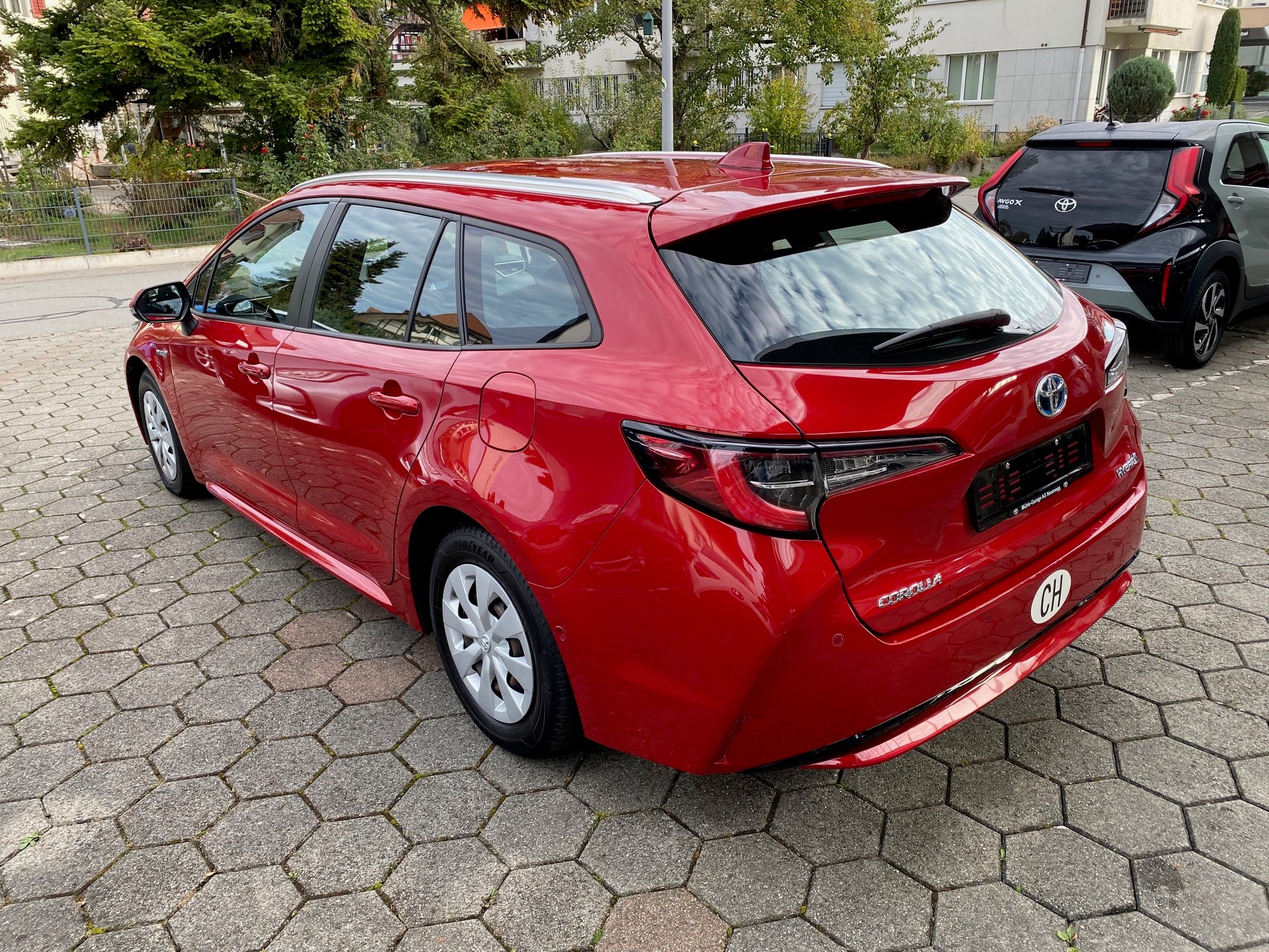 TOYOTA Corolla Touring Sports 1.8 HSD Comfort e-CVT-image-2