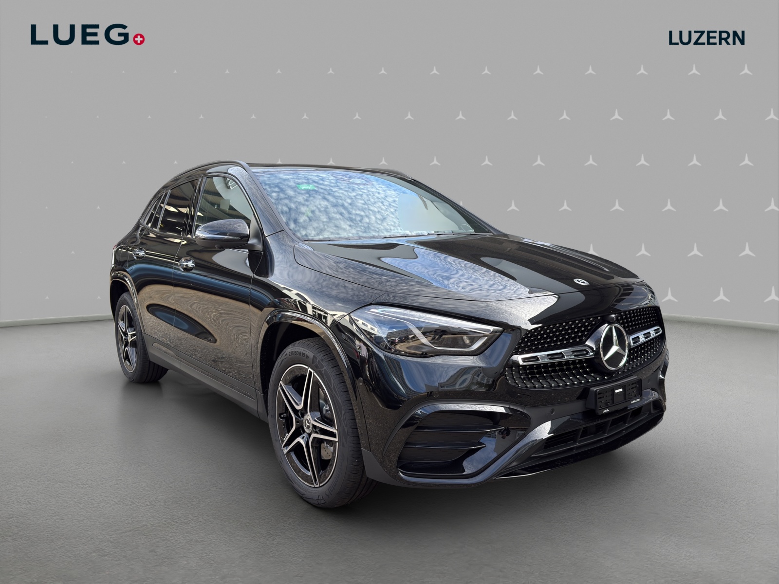 MERCEDES-BENZ GLA 250 e EQ Star 8G-DCT-image-4