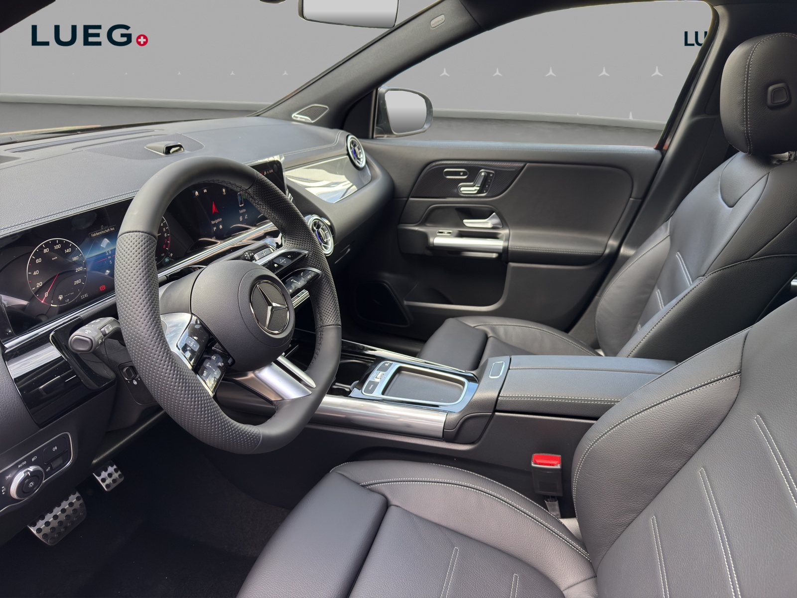 MERCEDES-BENZ GLA 250 e EQ Star 8G-DCT-image-7