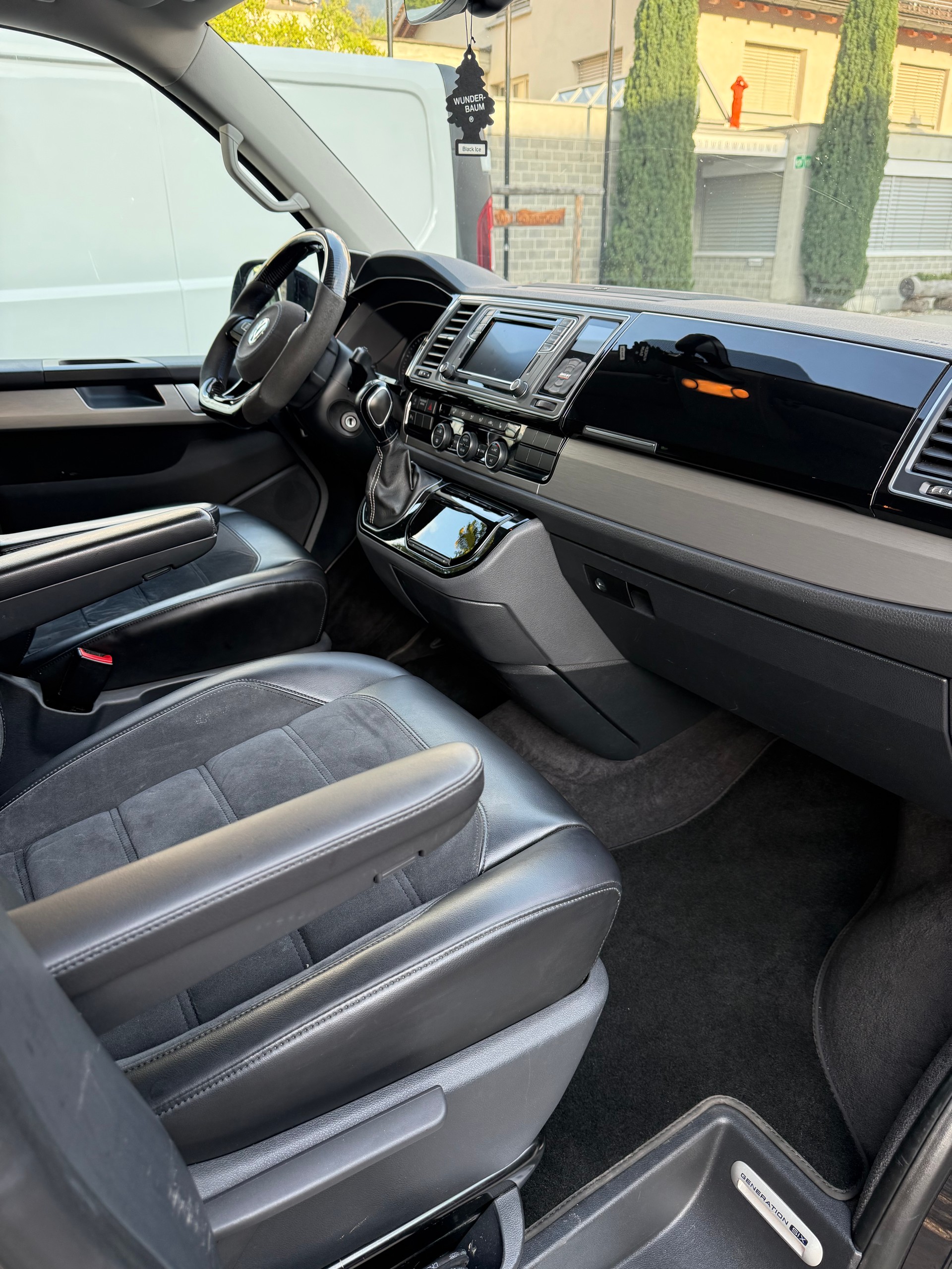 VW Multivan Generation Six-image-7