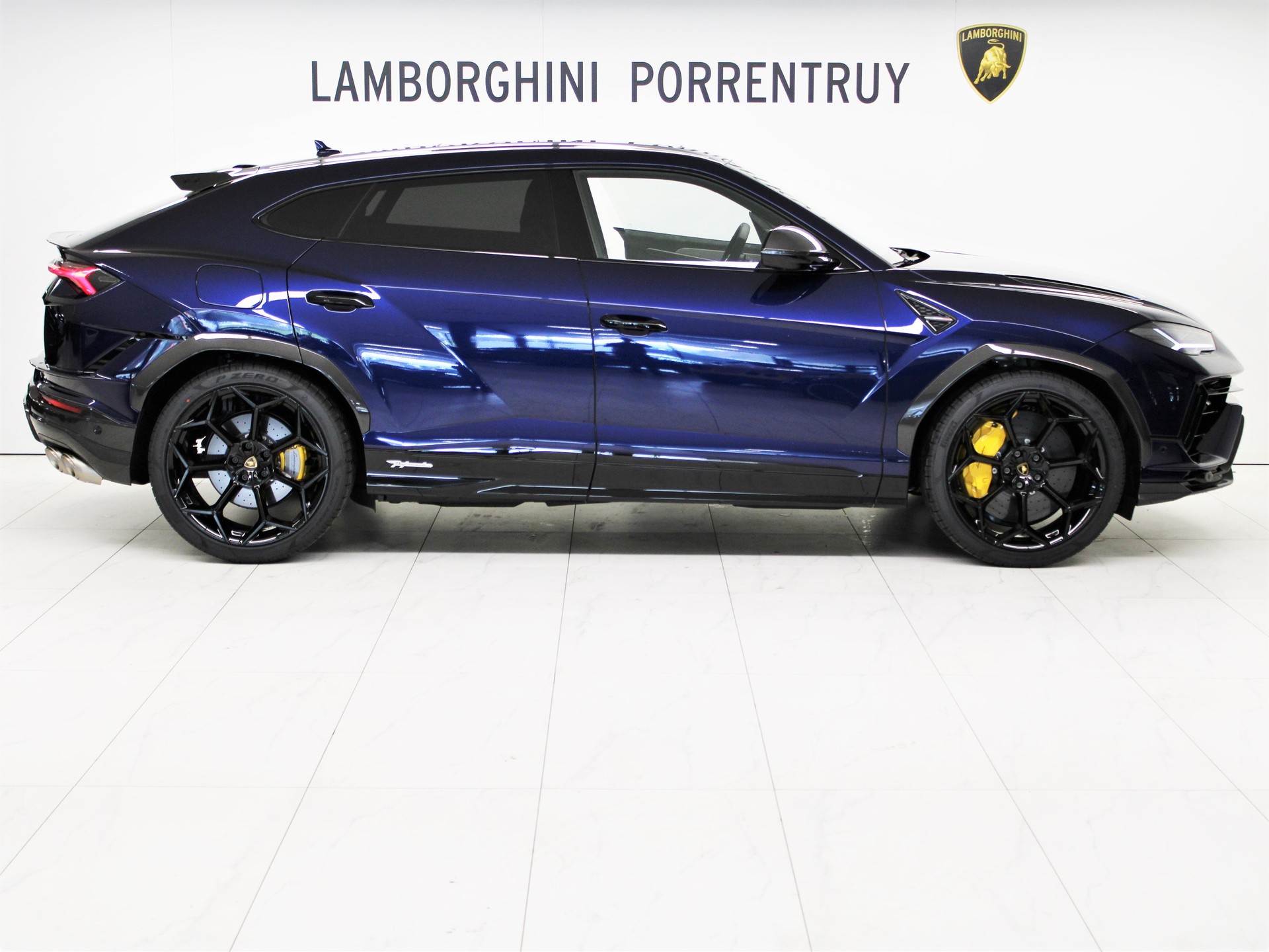 LAMBORGHINI Urus Performante-image-1
