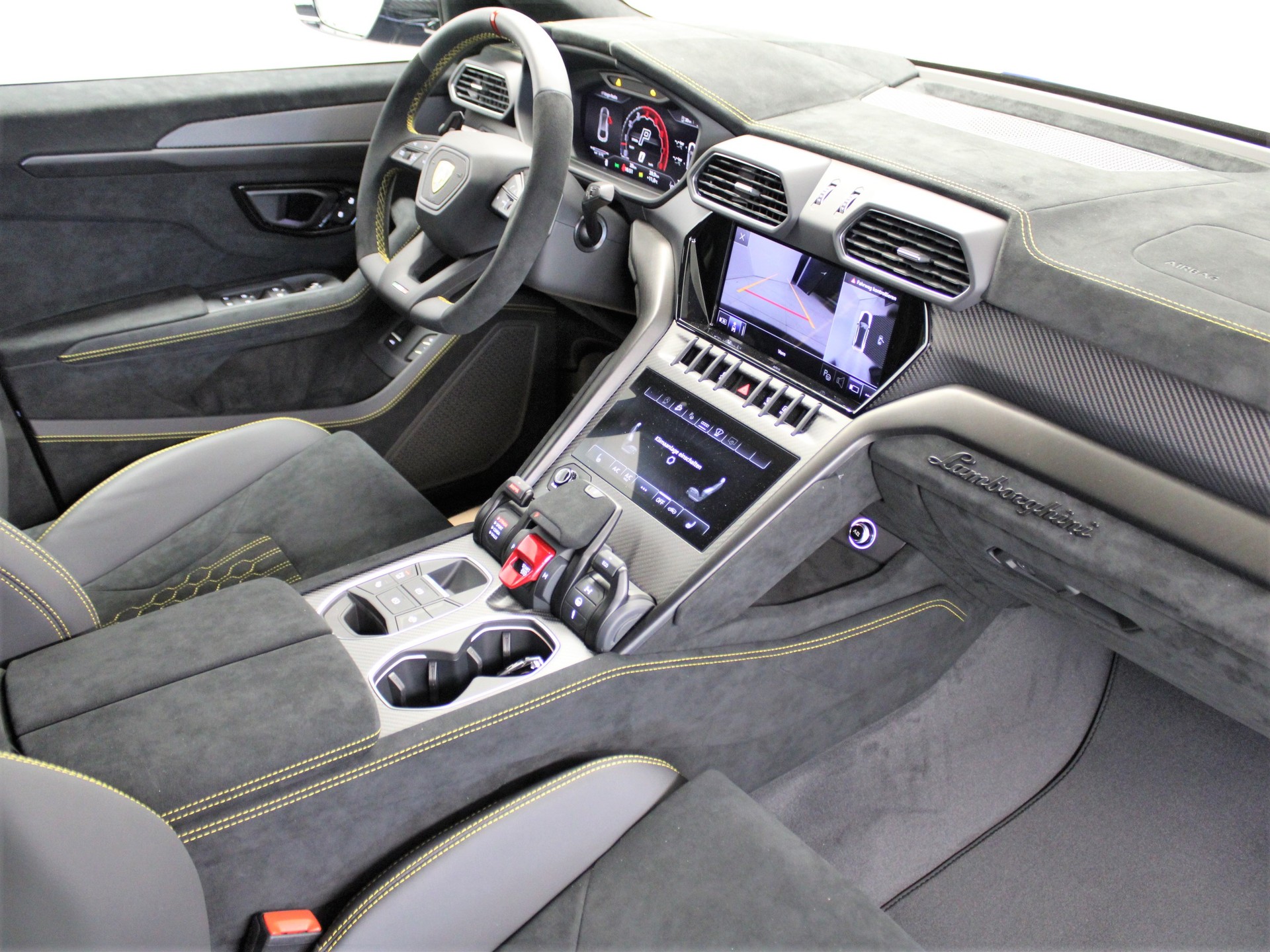 LAMBORGHINI Urus Performante-image-5