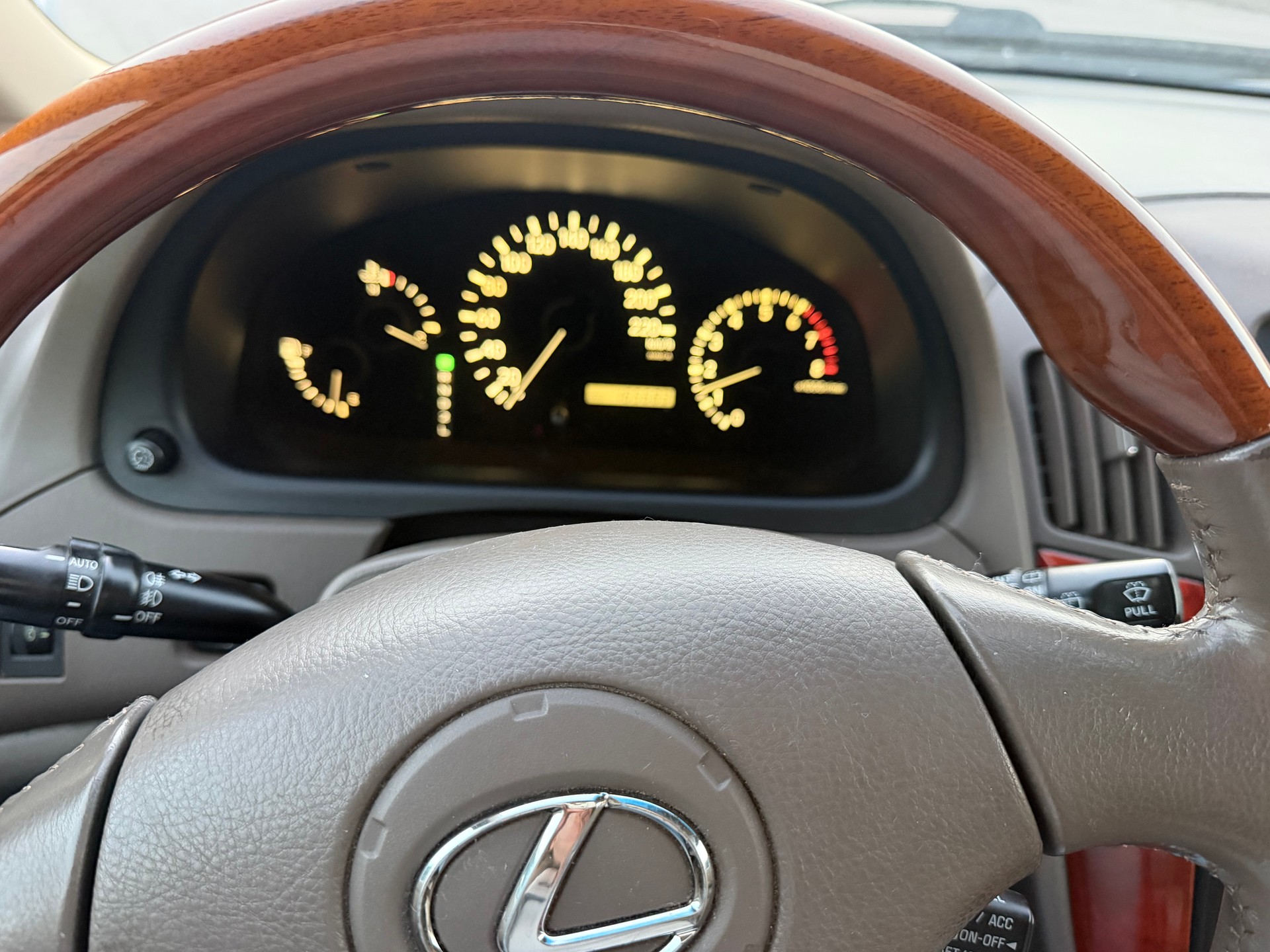 LEXUS RX 300 AWD Automatic-image-9