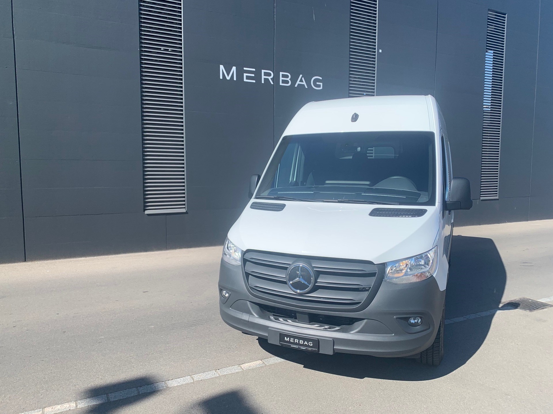 MERCEDES-BENZ eSprinter 312 35kWh Standard-image-1