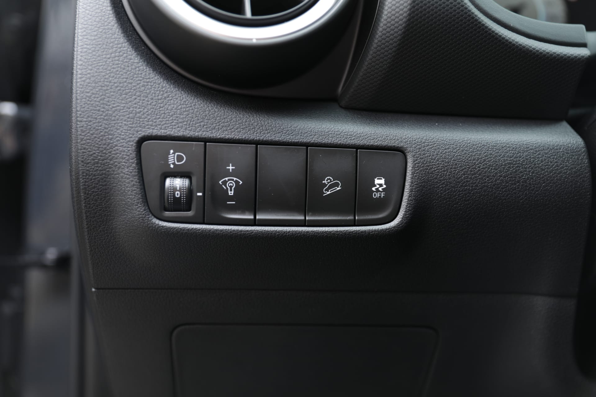 HYUNDAI Kona 1.6 T-GDi Amplia 4WD DCT-image-23