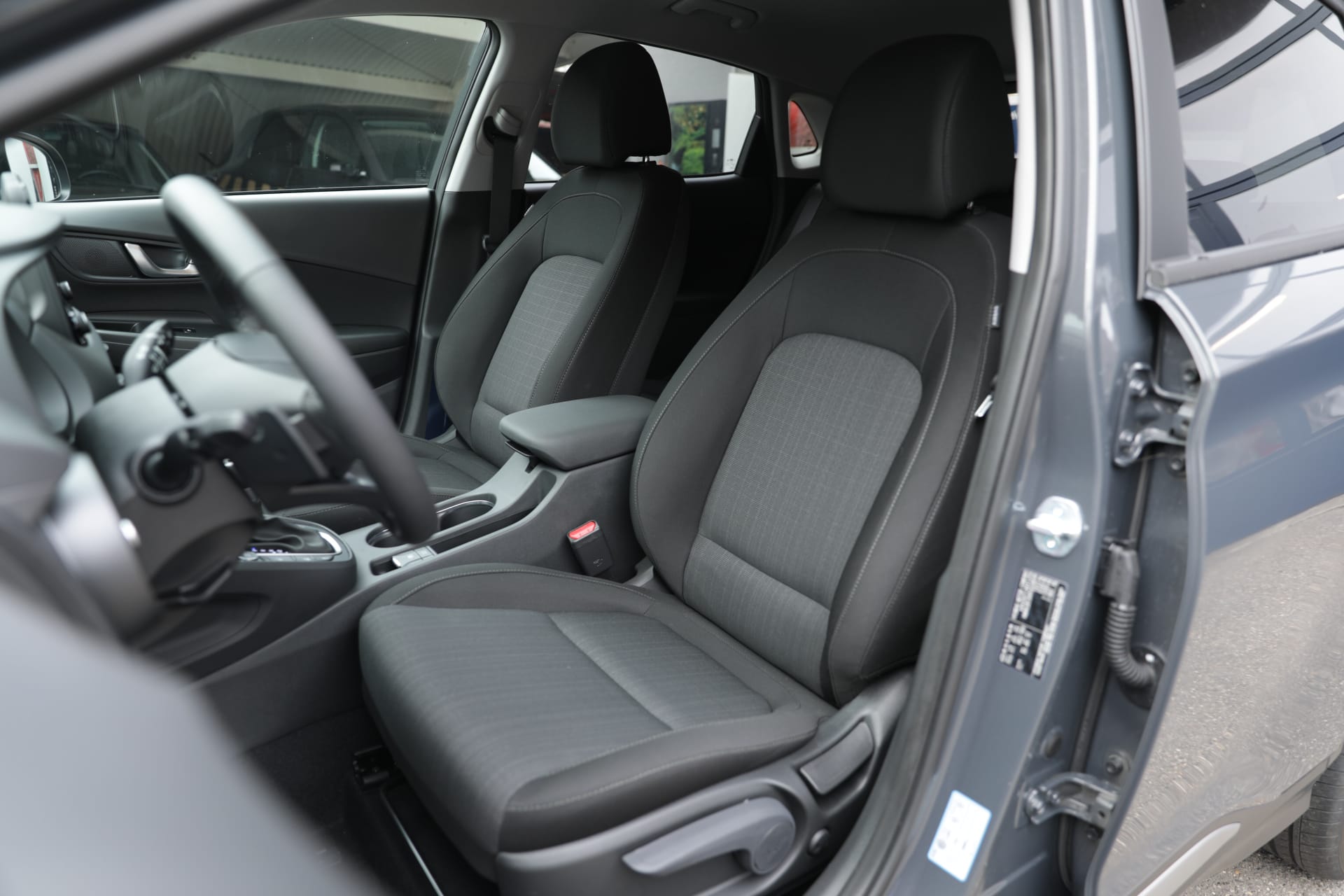 HYUNDAI Kona 1.6 T-GDi Amplia 4WD DCT-image-9
