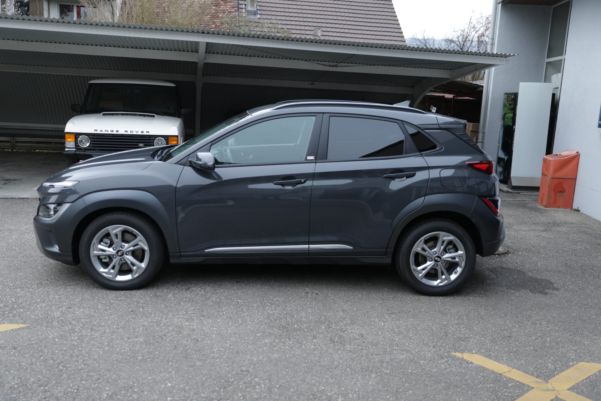 HYUNDAI Kona 1.6 T-GDi Amplia 4WD DCT-showroom-element-2