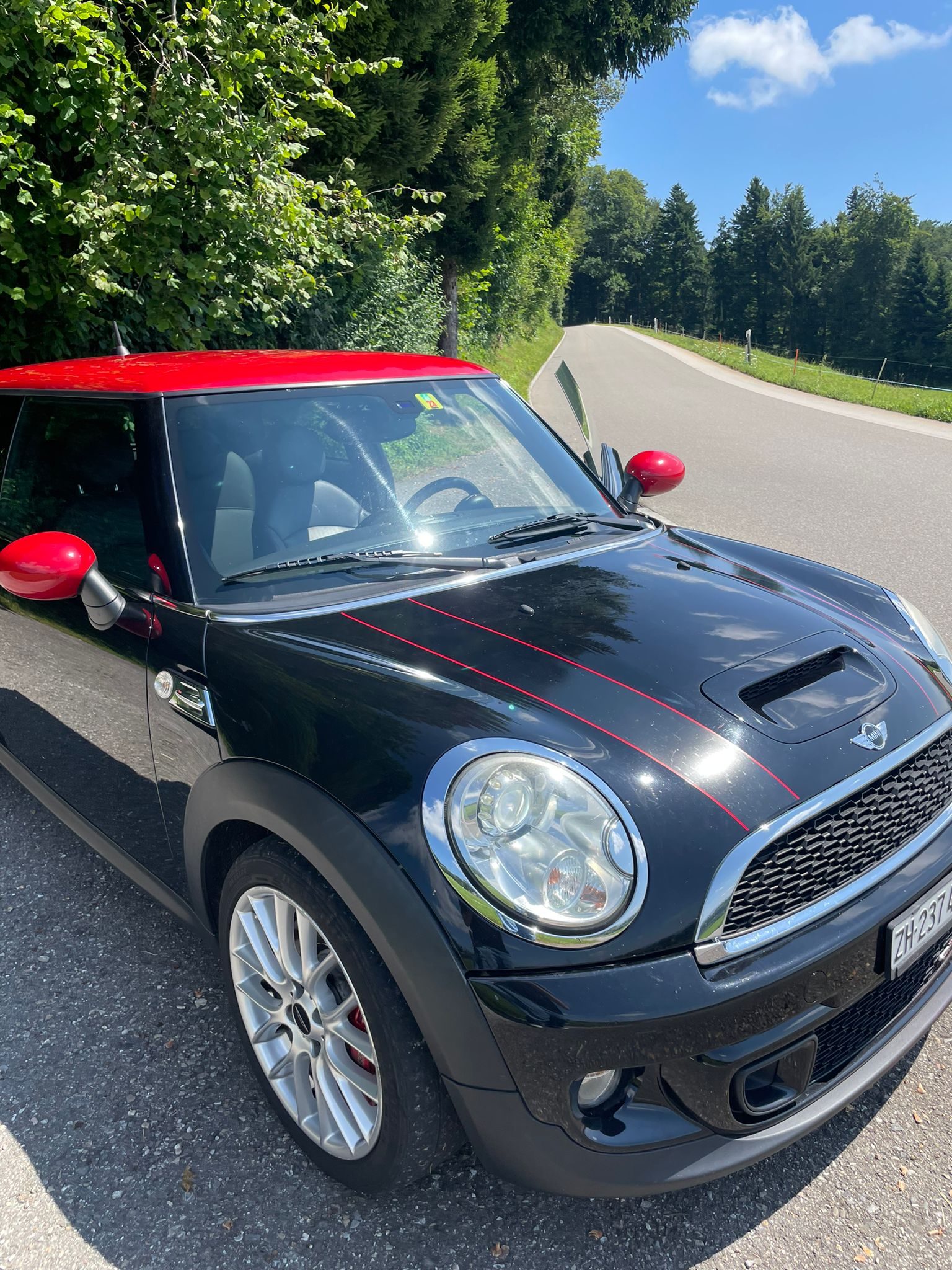 MINI Mini Cooper John Mini Cooper Works-image-1