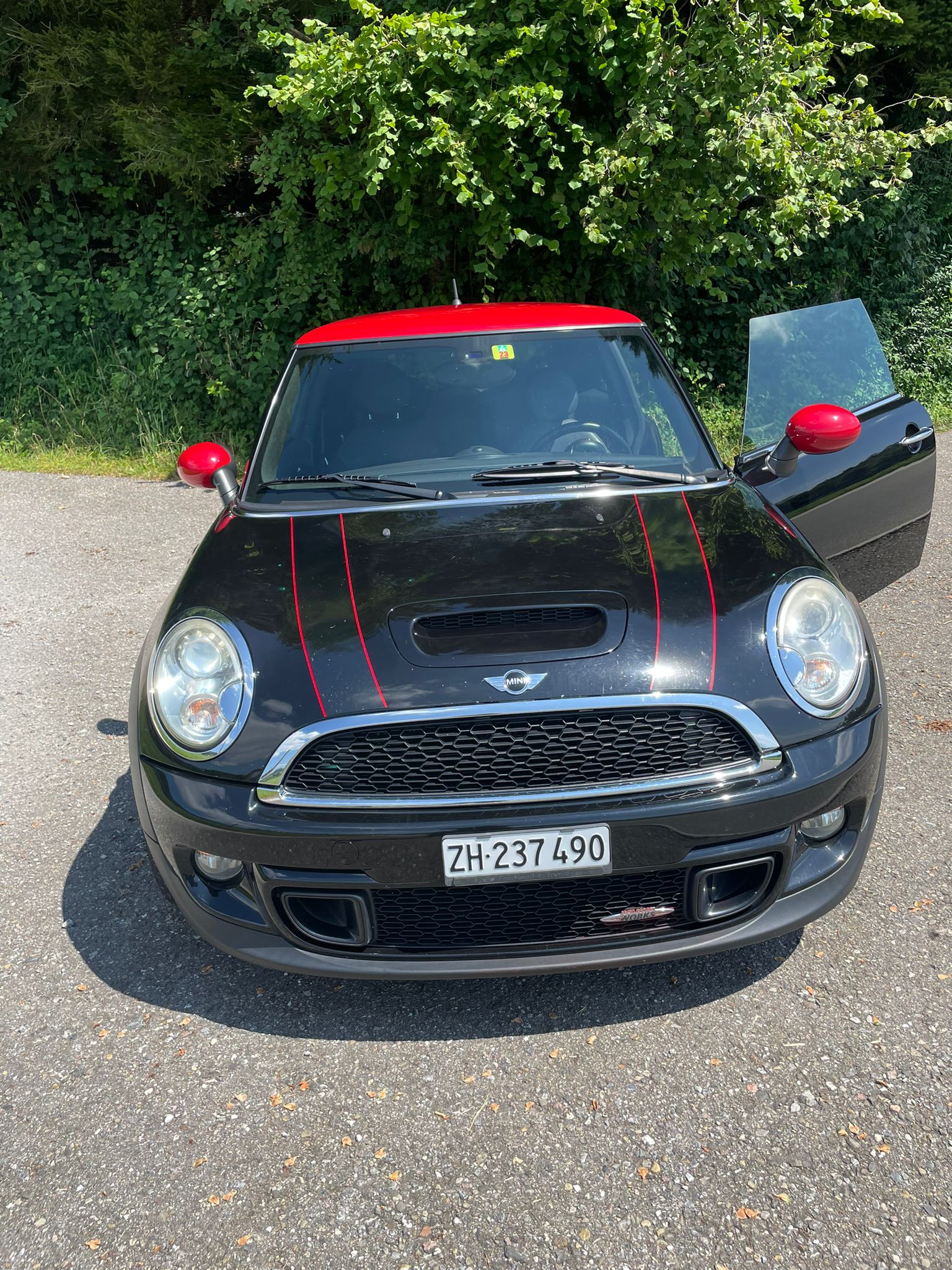 MINI Mini Cooper John Mini Cooper Works-image-2