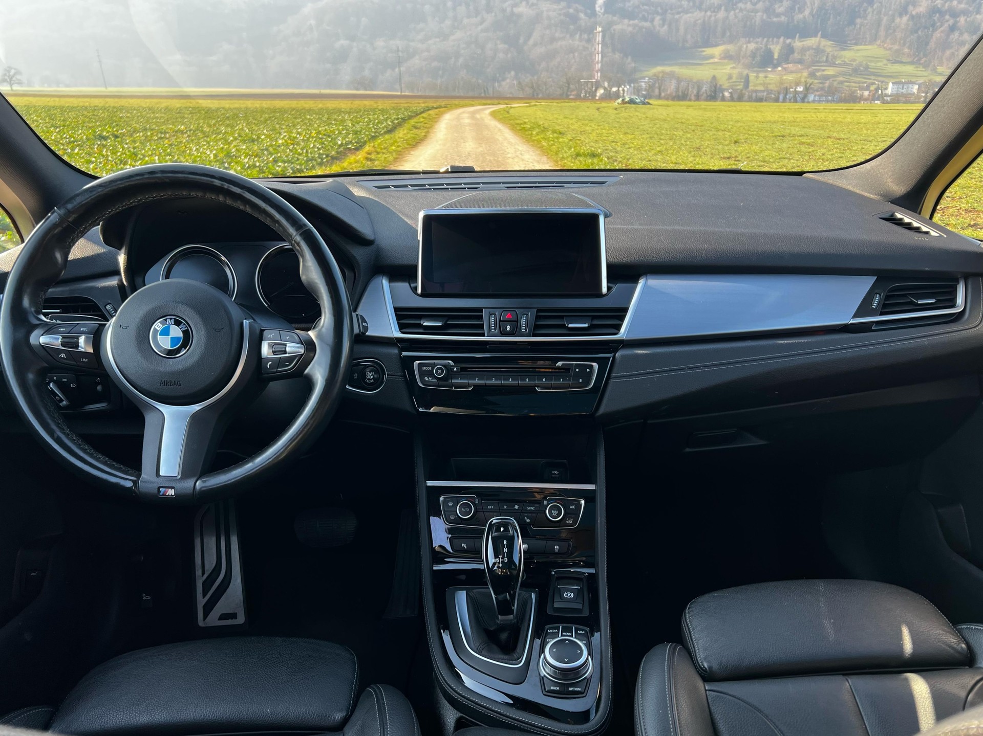 BMW 220d xDrive Gran Tourer Steptronic-image-10