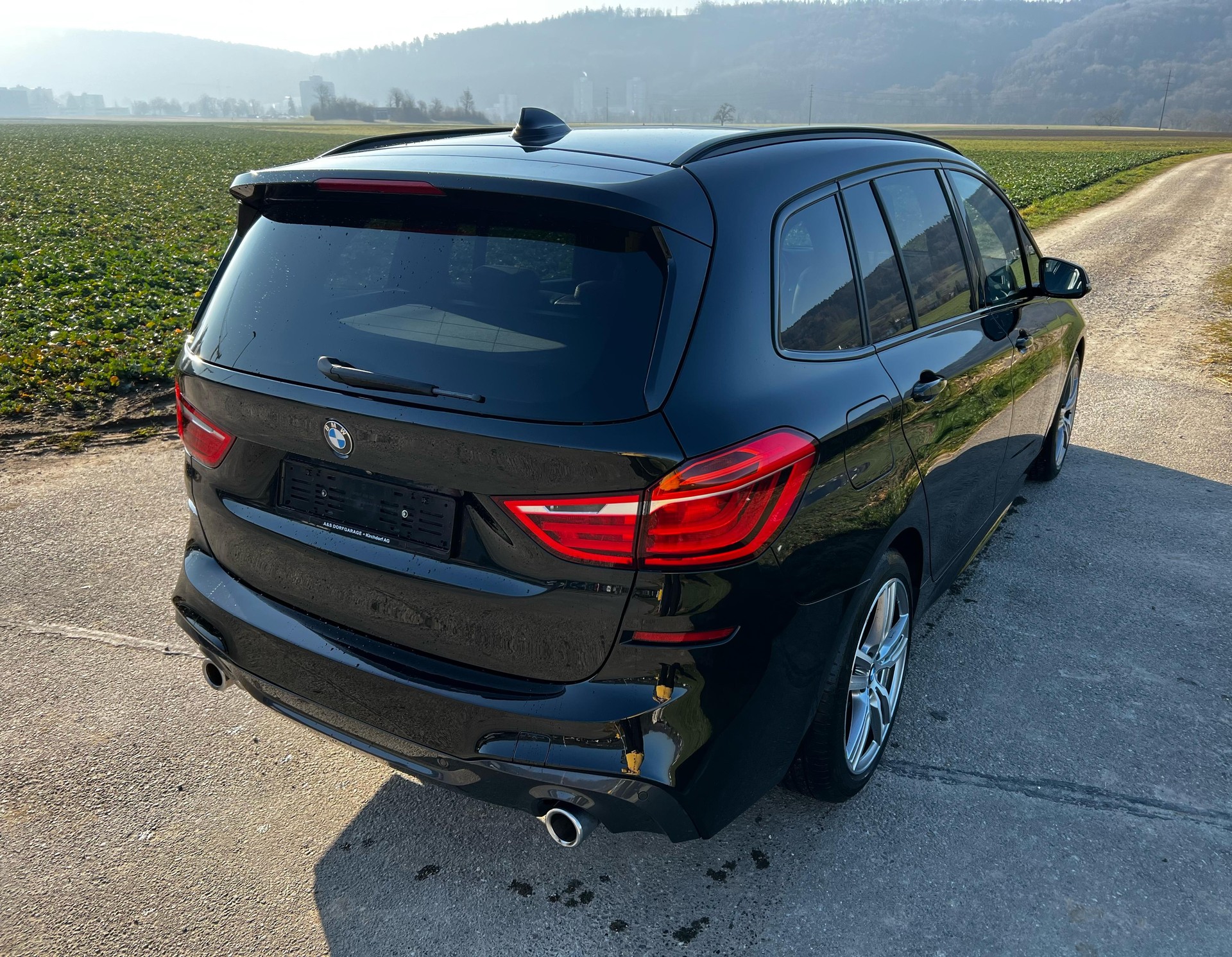 BMW 220d xDrive Gran Tourer Steptronic-image-4