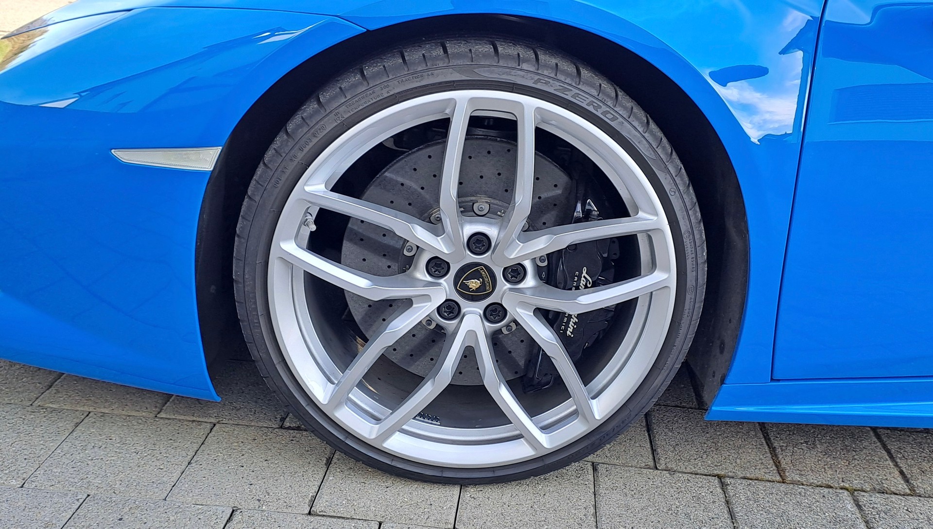 LAMBORGHINI Huracan LP610-4 Spyder DCT-image-18