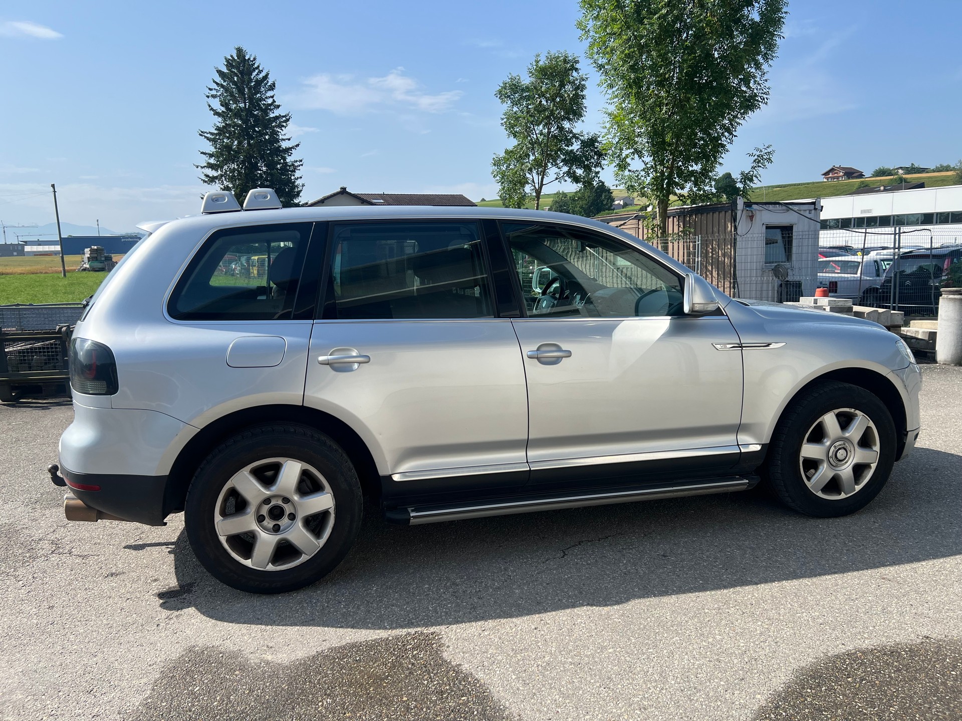 VW Touareg 4.2 V8 FSI Automatic-image-5