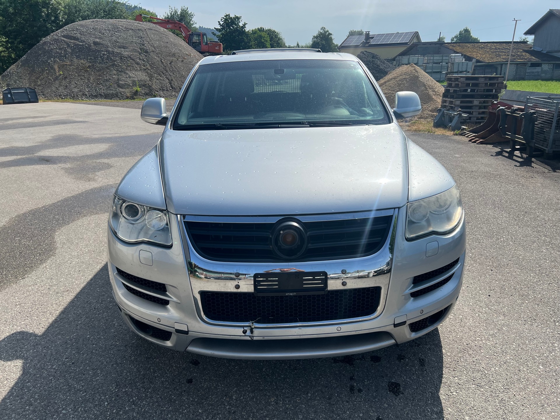 VW Touareg 4.2 V8 FSI Automatic-image-0