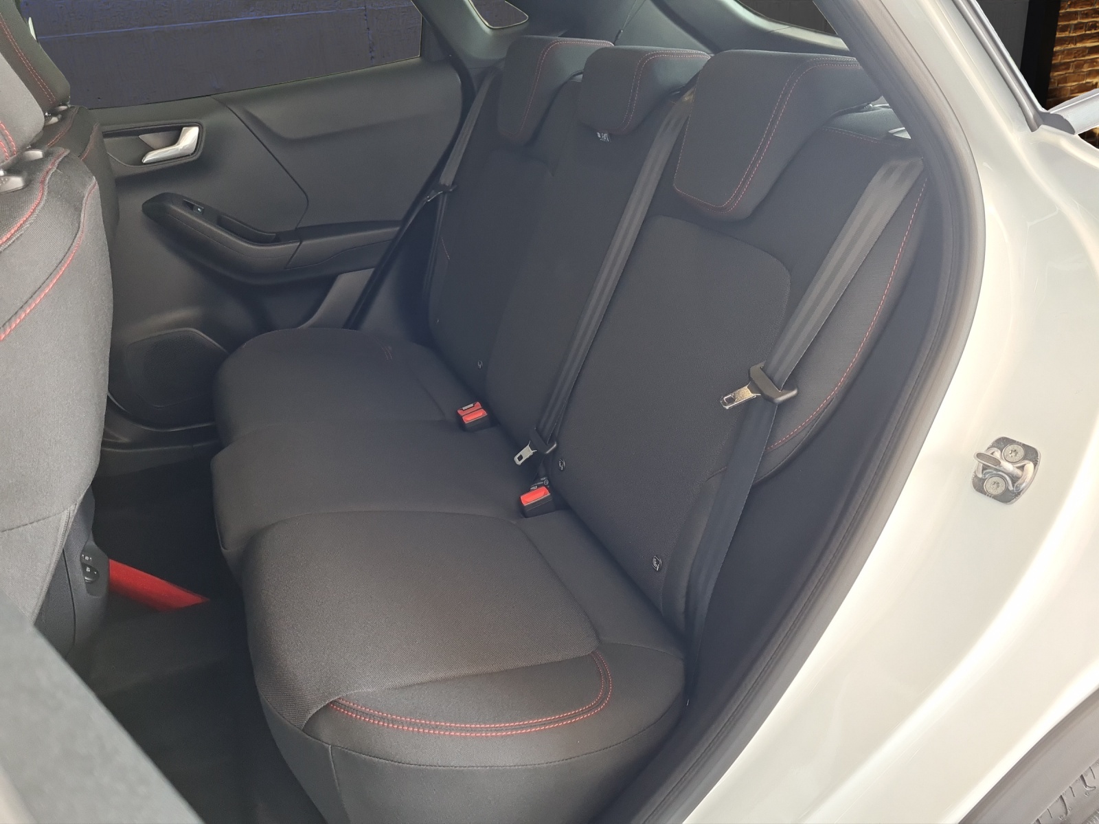 FORD Puma 1.0i EcoBoost Hybrid 125 PS ST-Line Automat-image-11