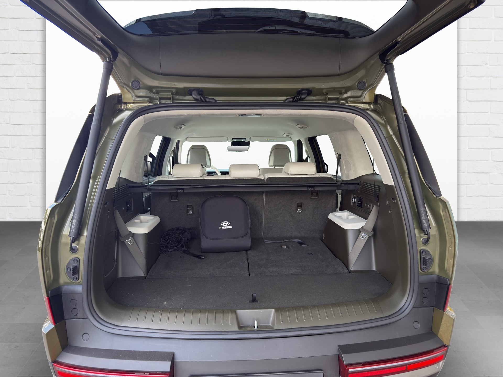 HYUNDAI Santa Fe 1.6 T-GDi PHEV Vertex-image-12