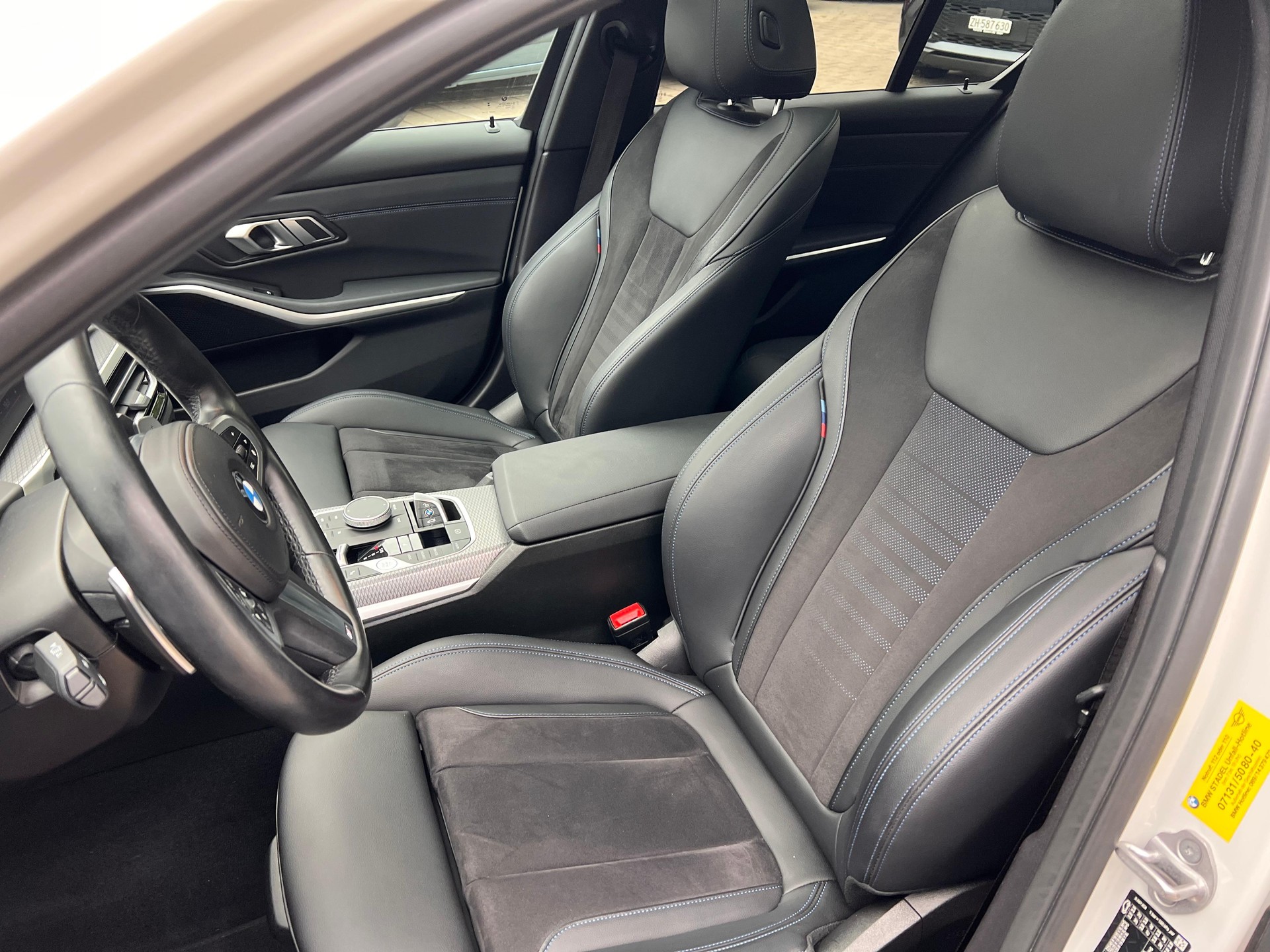 BMW 320d xDrive-image-9