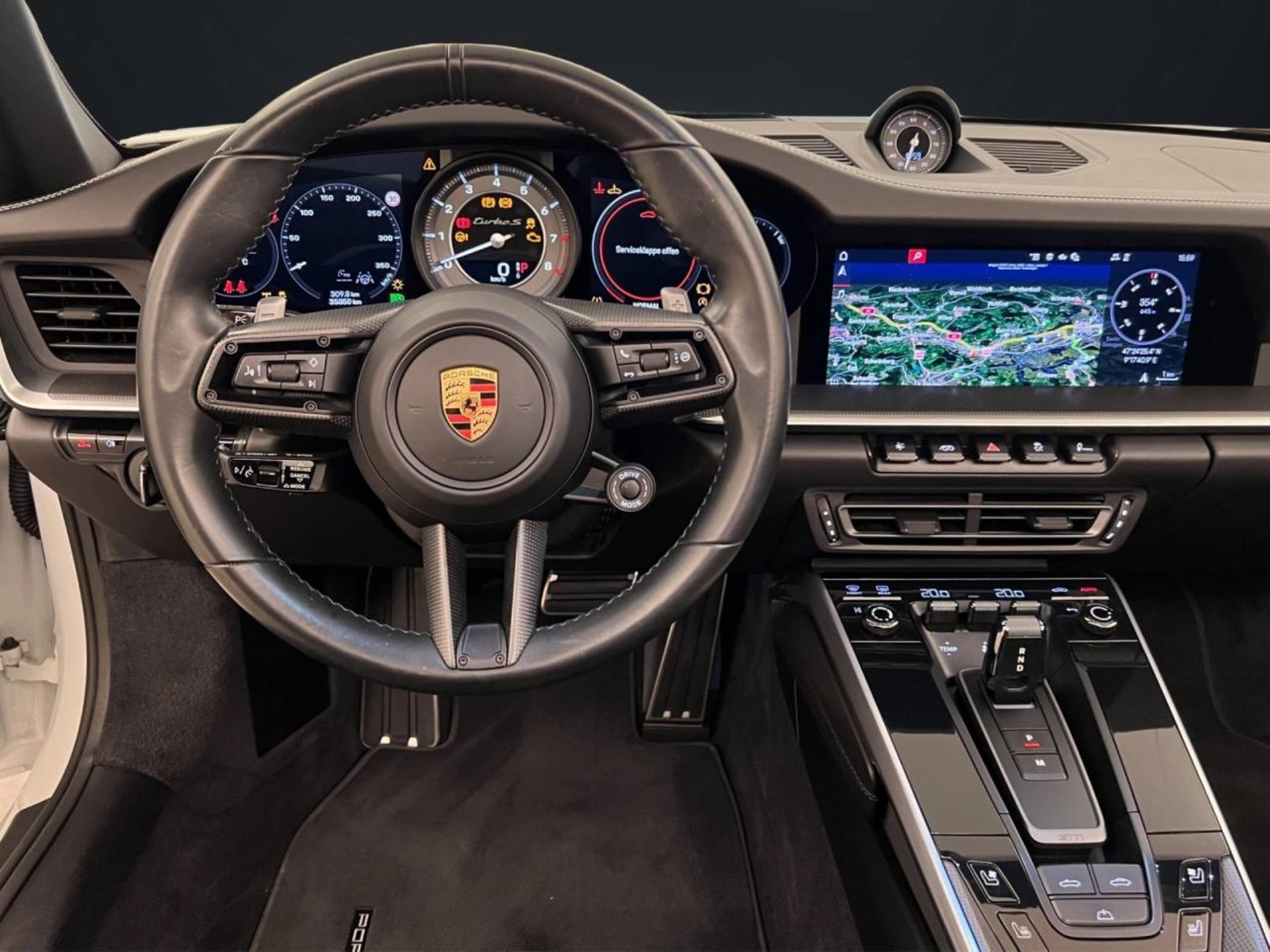 PORSCHE 911 Turbo S Cabriolet-image-9