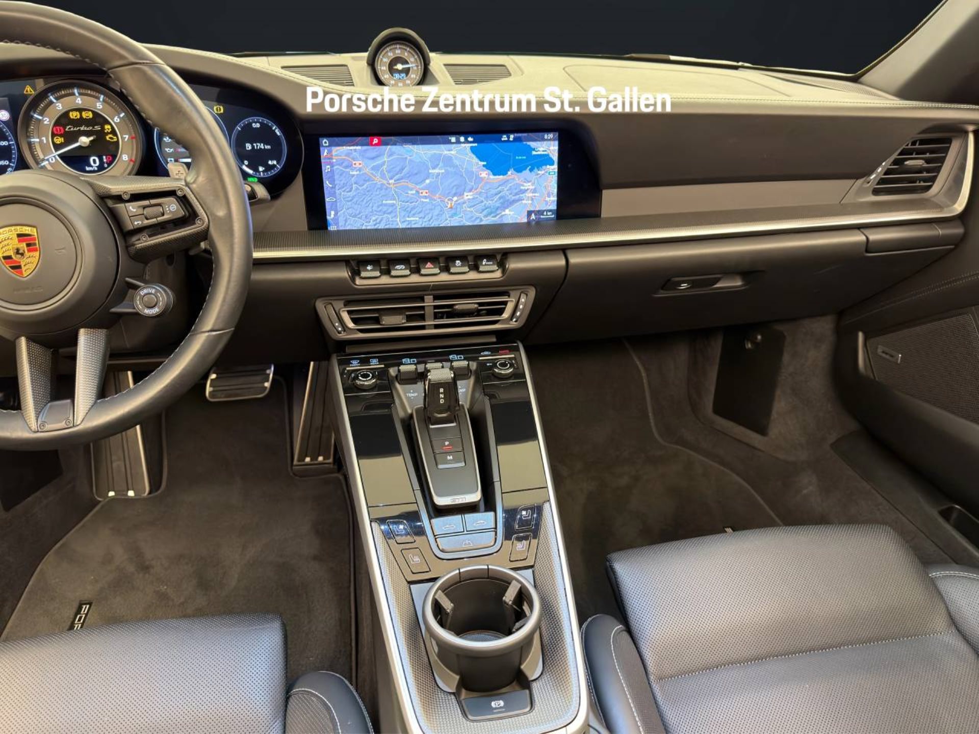 PORSCHE 911 Turbo S Cabriolet-image-15