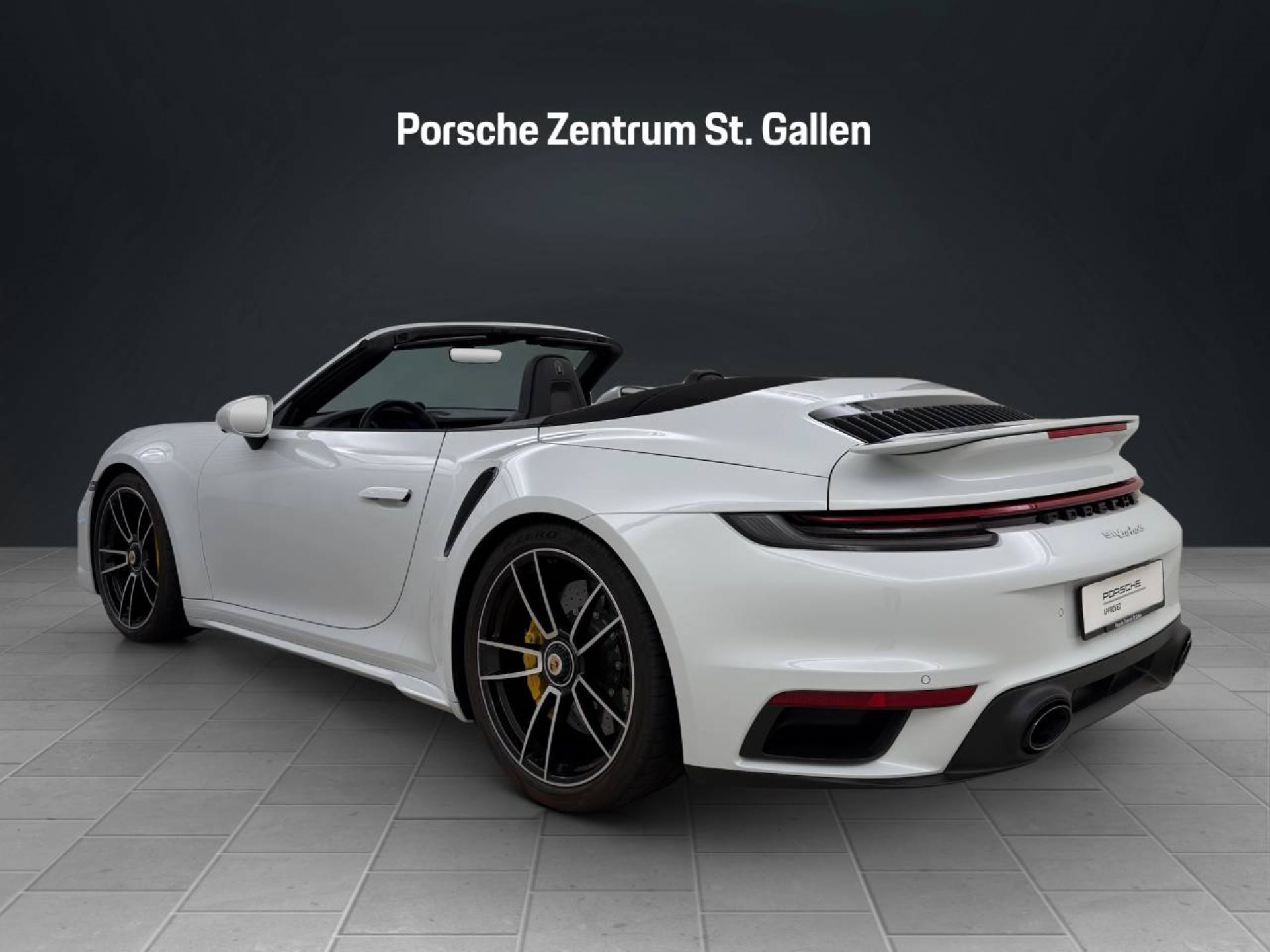 PORSCHE 911 Turbo S Cabriolet-image-2