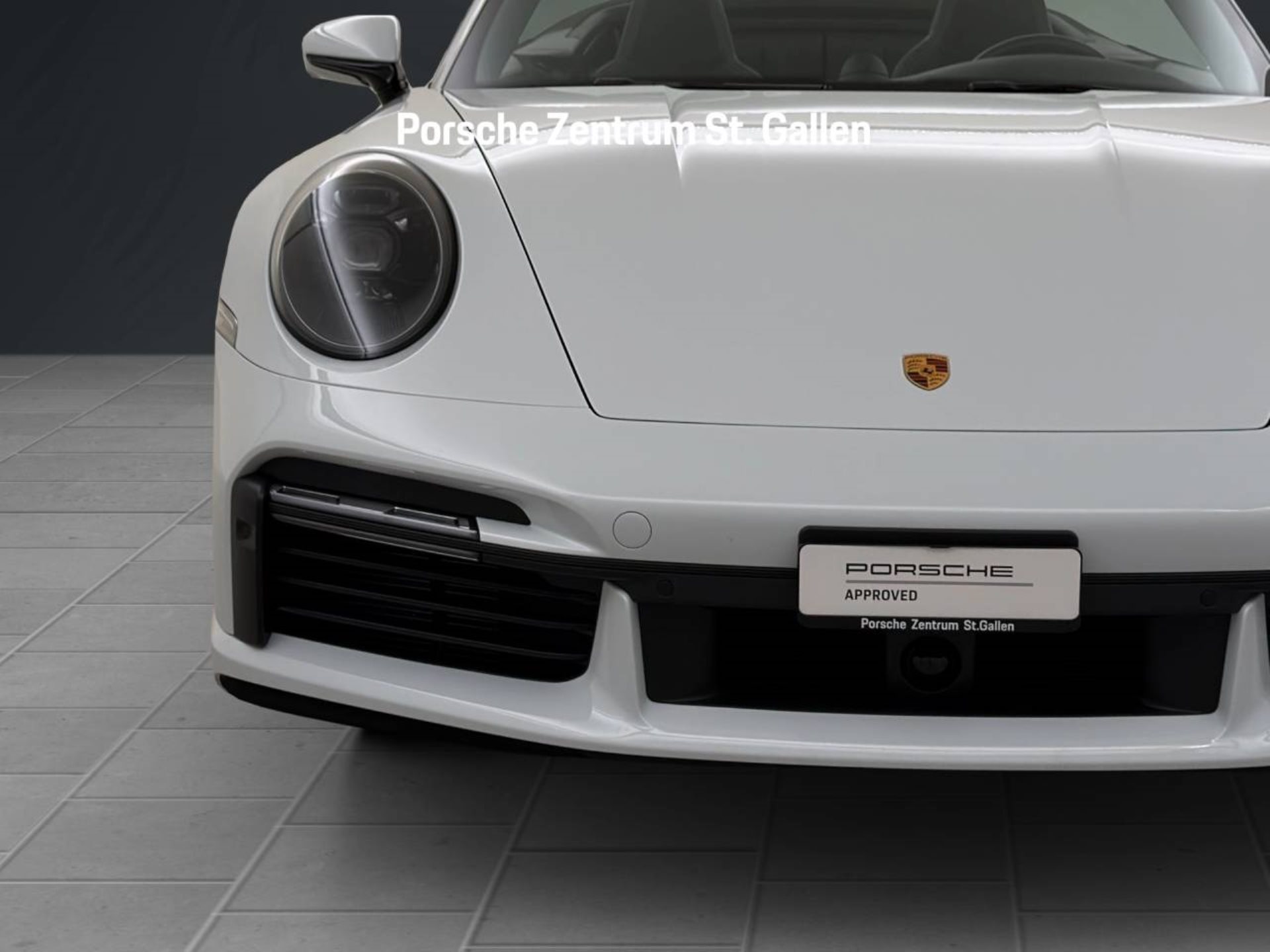 PORSCHE 911 Turbo S Cabriolet-image-8