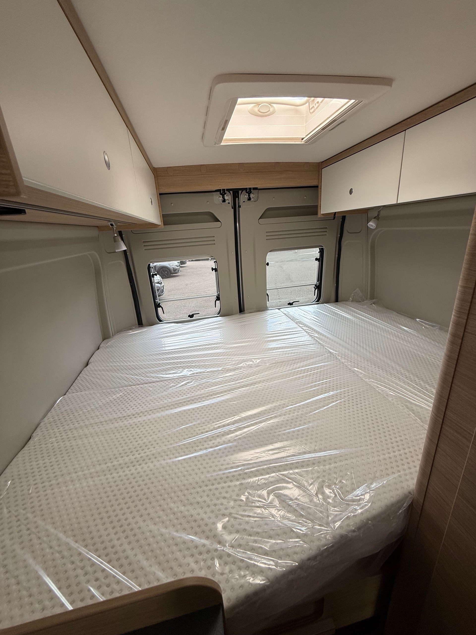 ROADCAR R600 Automatique (régulateur de vitesse adaptatif)-image-9