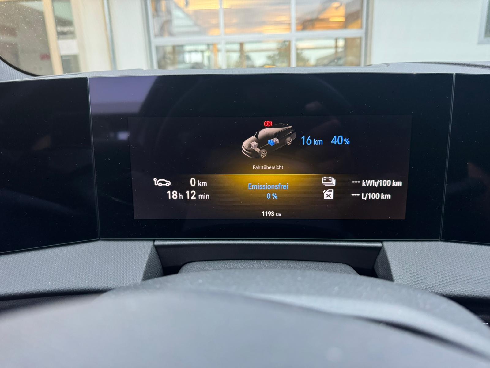 OPEL Astra Sports Tourer 1.6 PHEV Turbo GSe-image-15