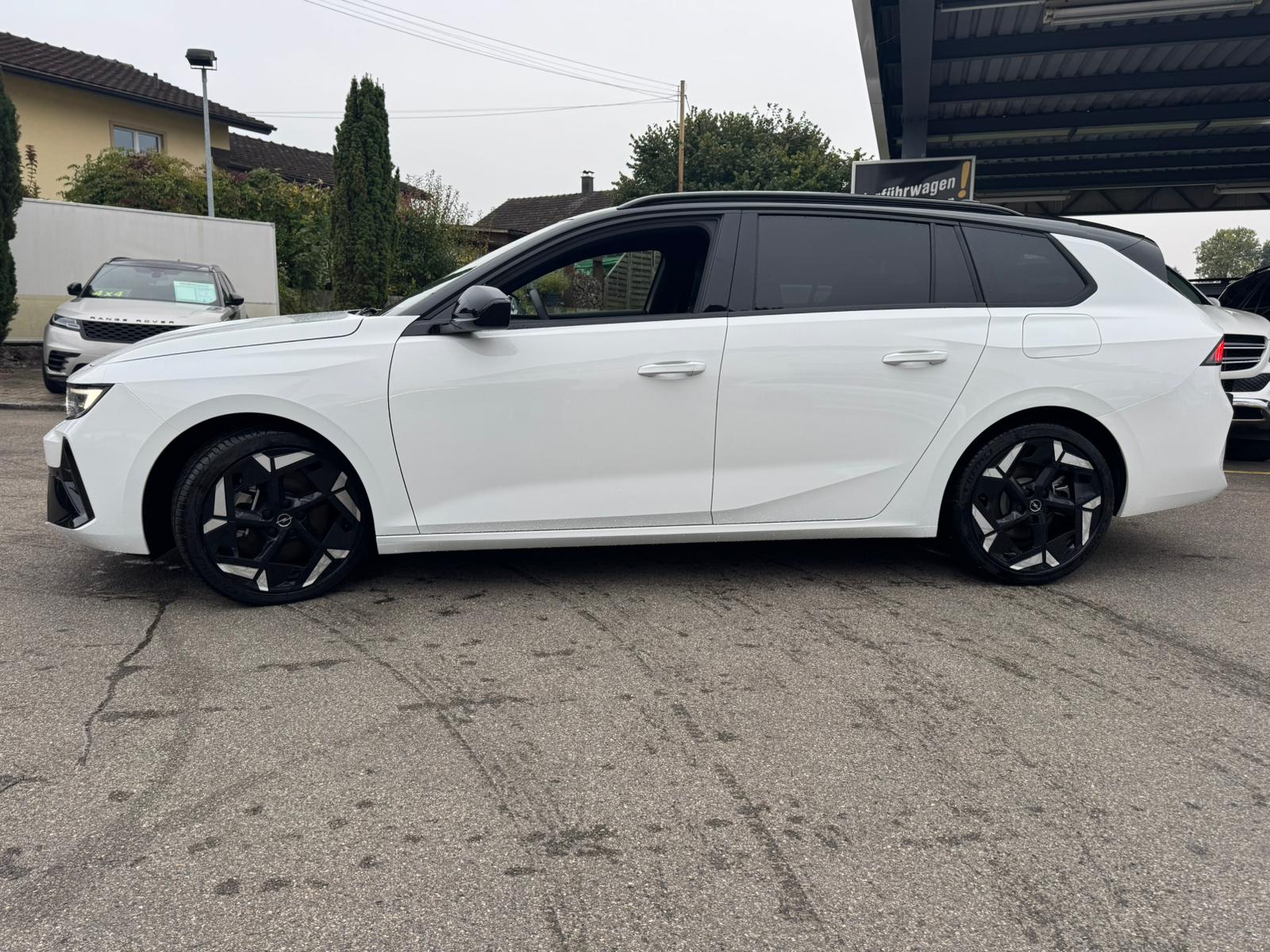 OPEL Astra Sports Tourer 1.6 PHEV Turbo GSe-image-3