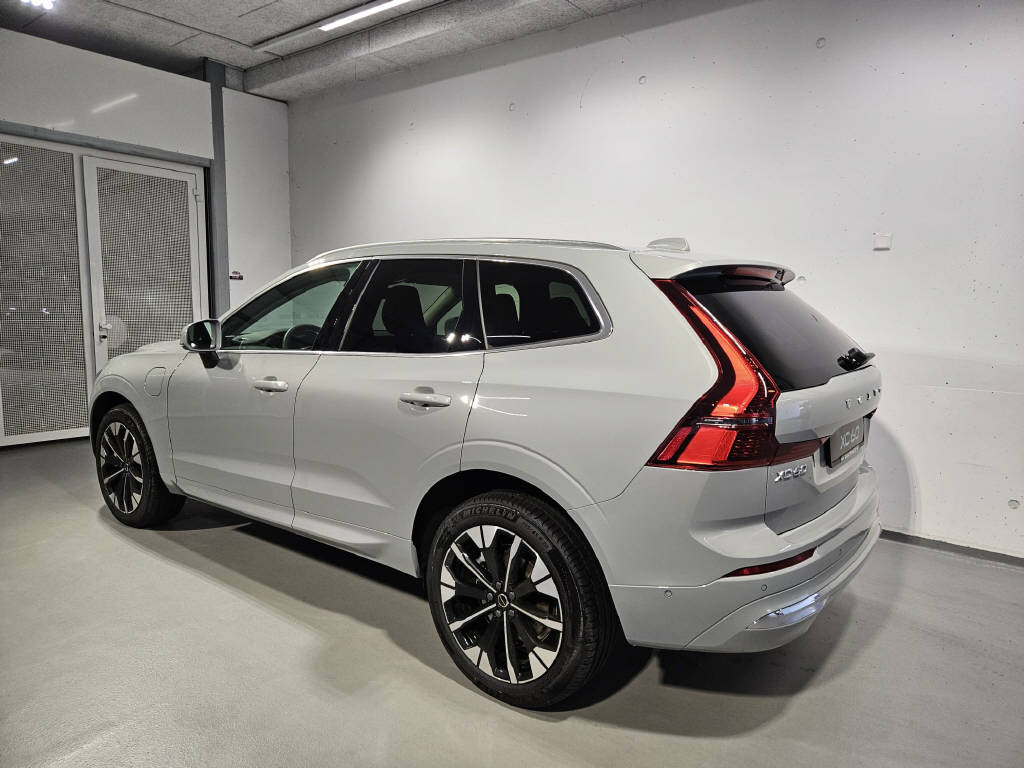 VOLVO XC60 2.0 T8 TE Ultra Bright eAWD-image-2