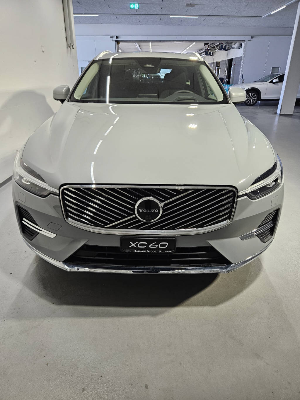 VOLVO XC60 2.0 T8 TE Ultra Bright eAWD-image-1