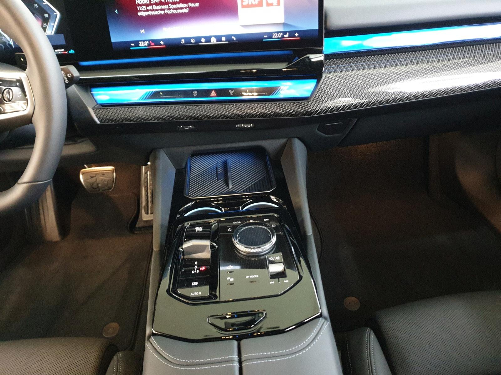 BMW 540d xDrive Touring-image-20