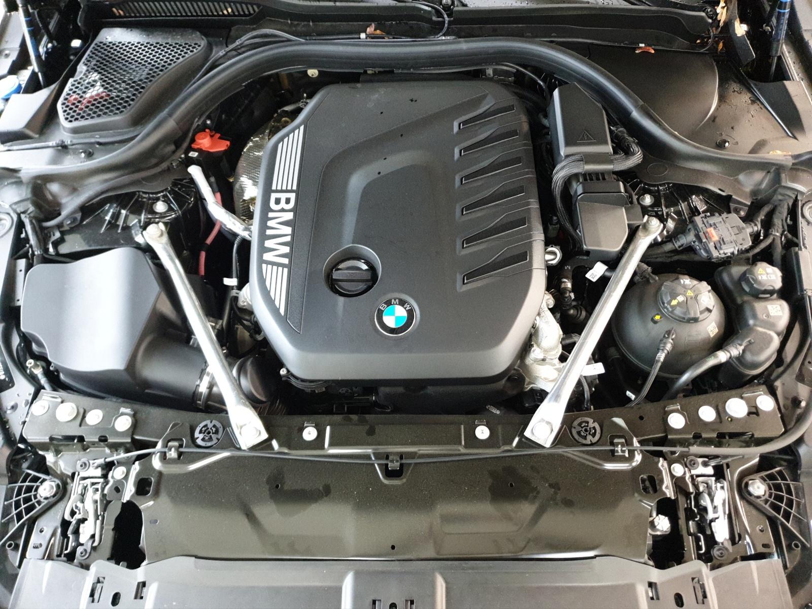 BMW 540d xDrive Touring-image-22