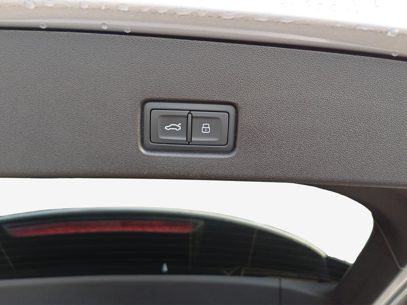 AUDI Q4 e-tron 45 quattro-image-15