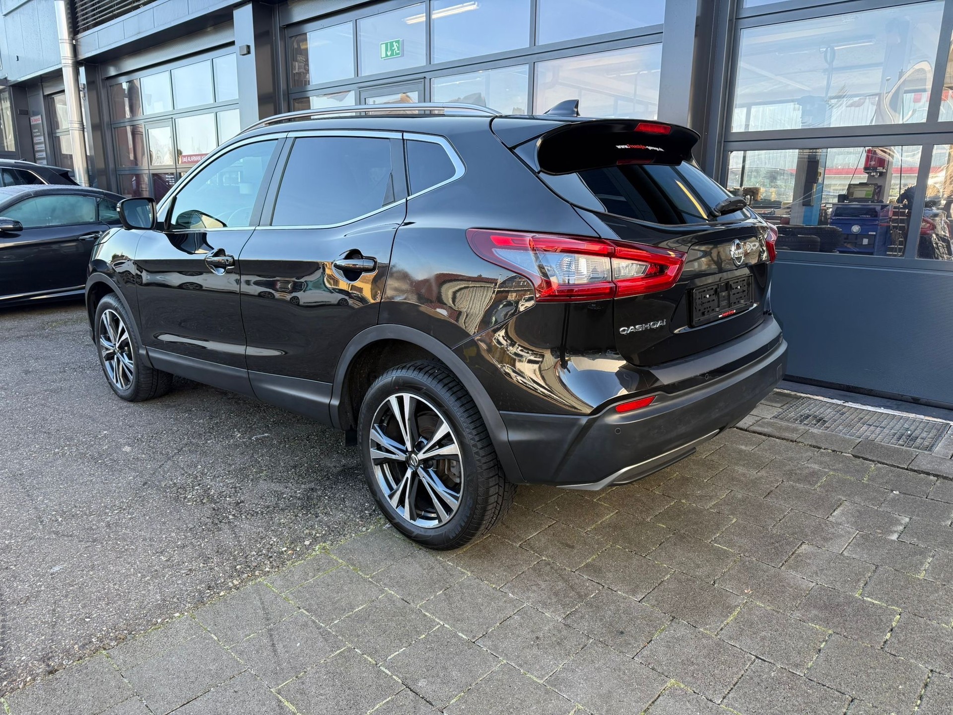 NISSAN Qashqai 1.6 dCi tekna+ Xtronic CVT-image-3