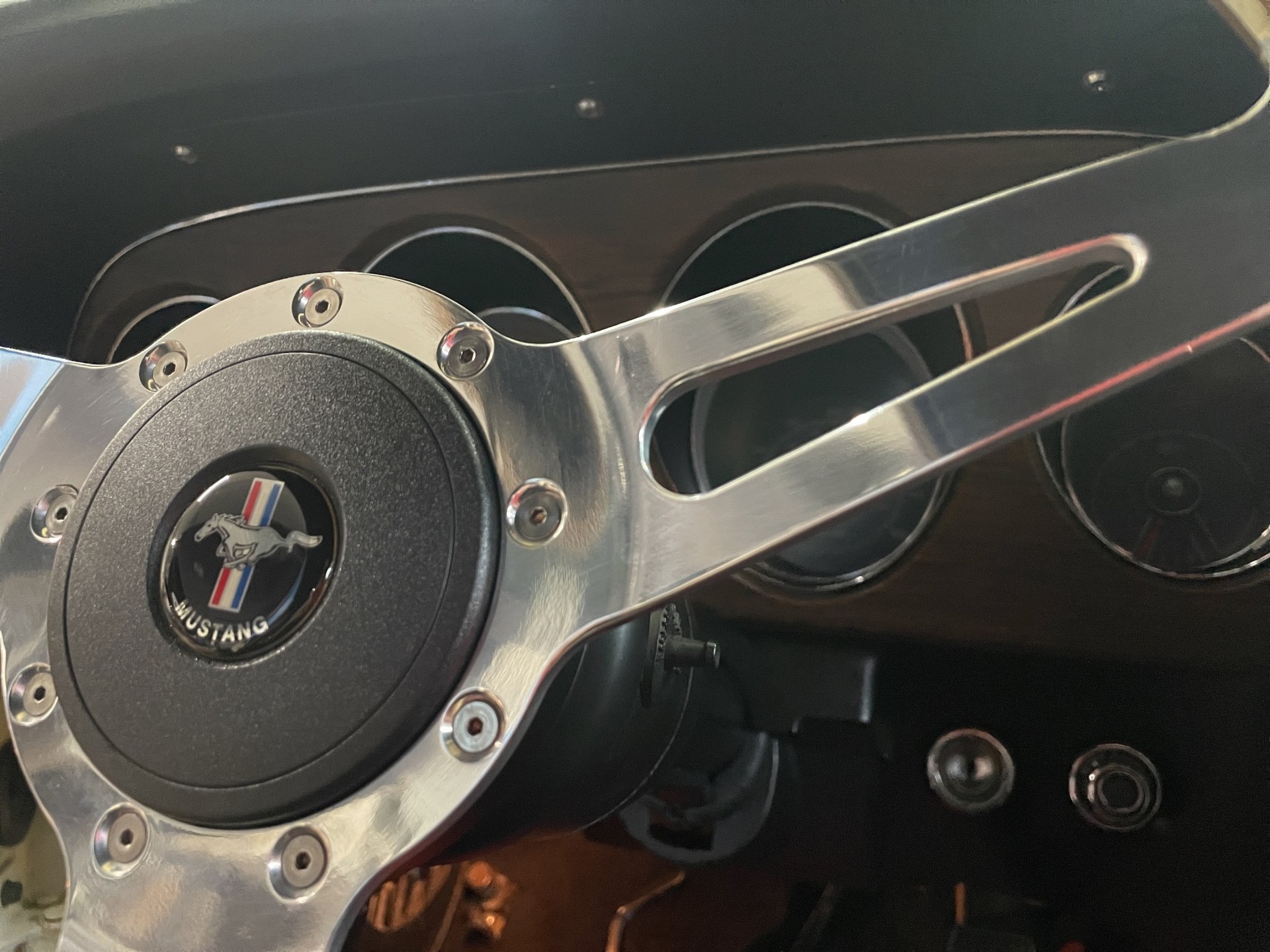 FORD MUSTANG Mach 1 - Cobra Jet 7.0 V8 335 ch.-image-12