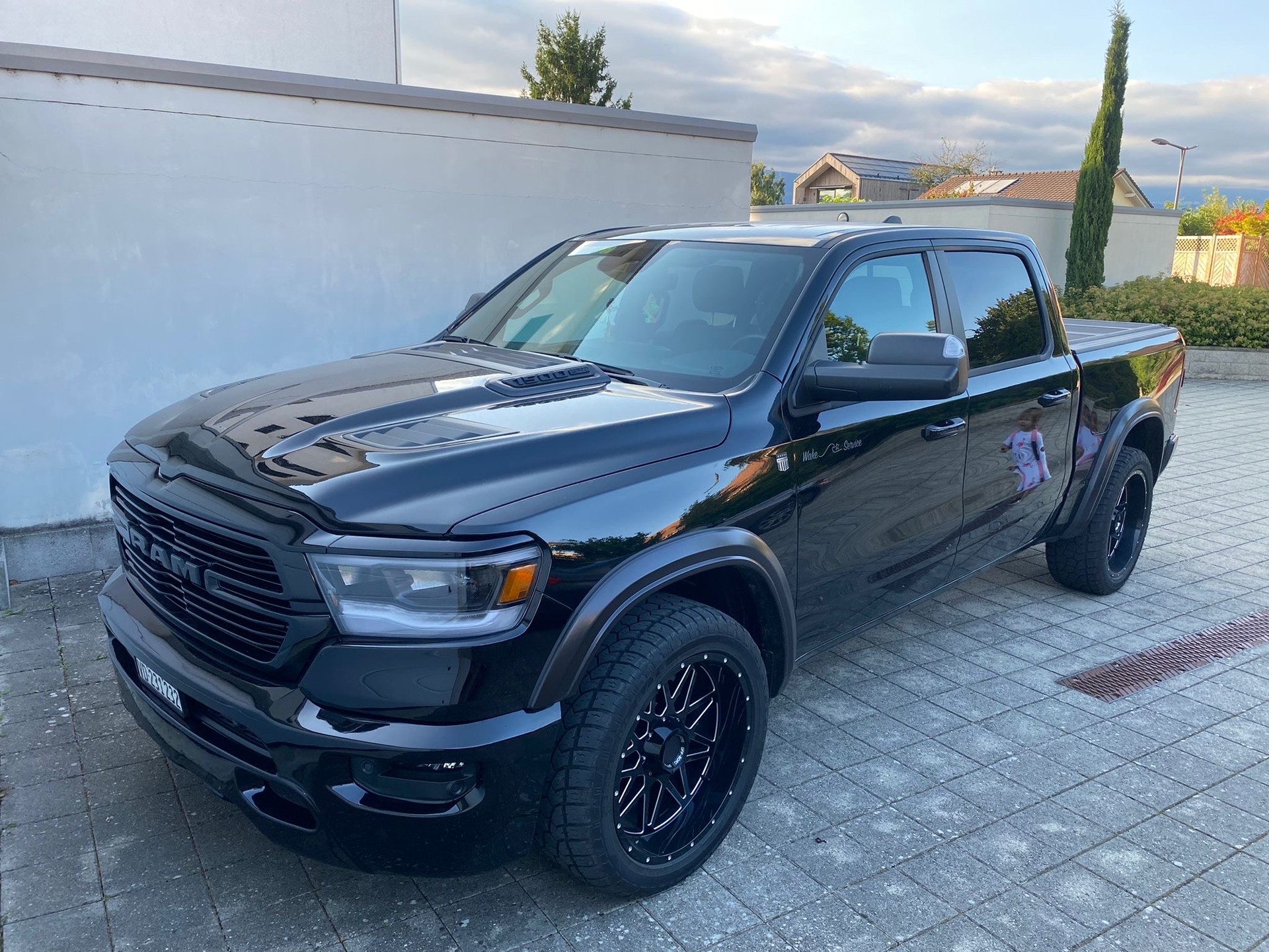 DODGE 1500-image-0