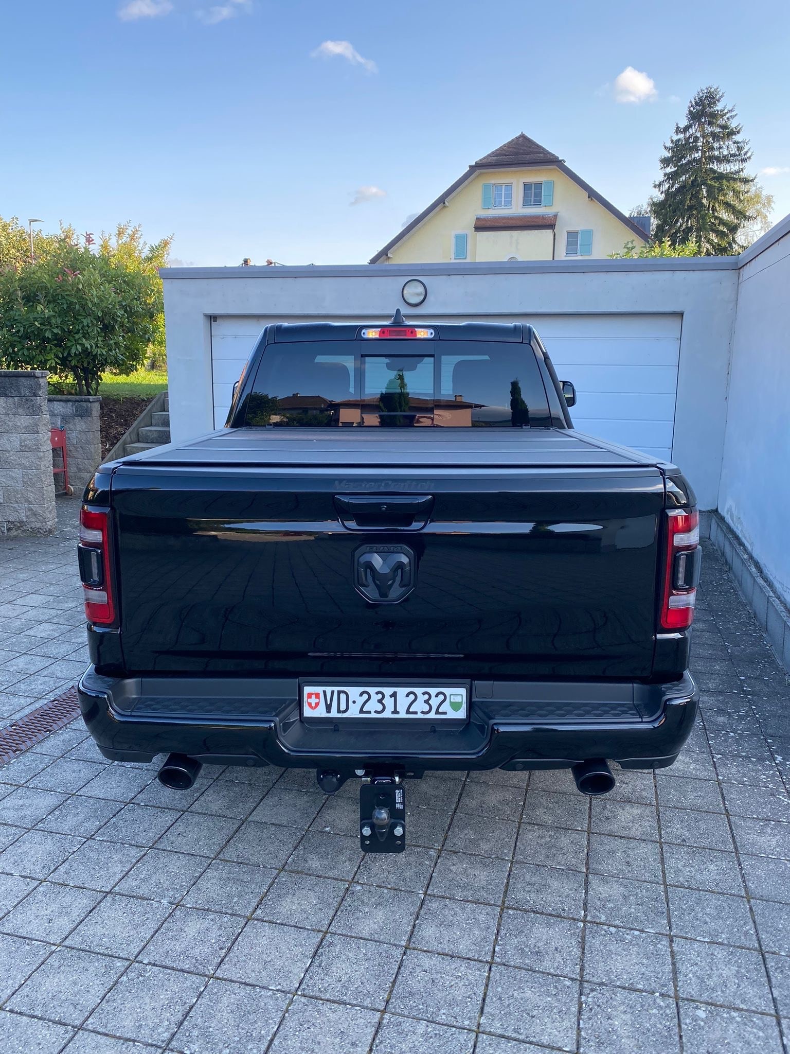DODGE 1500-image-1