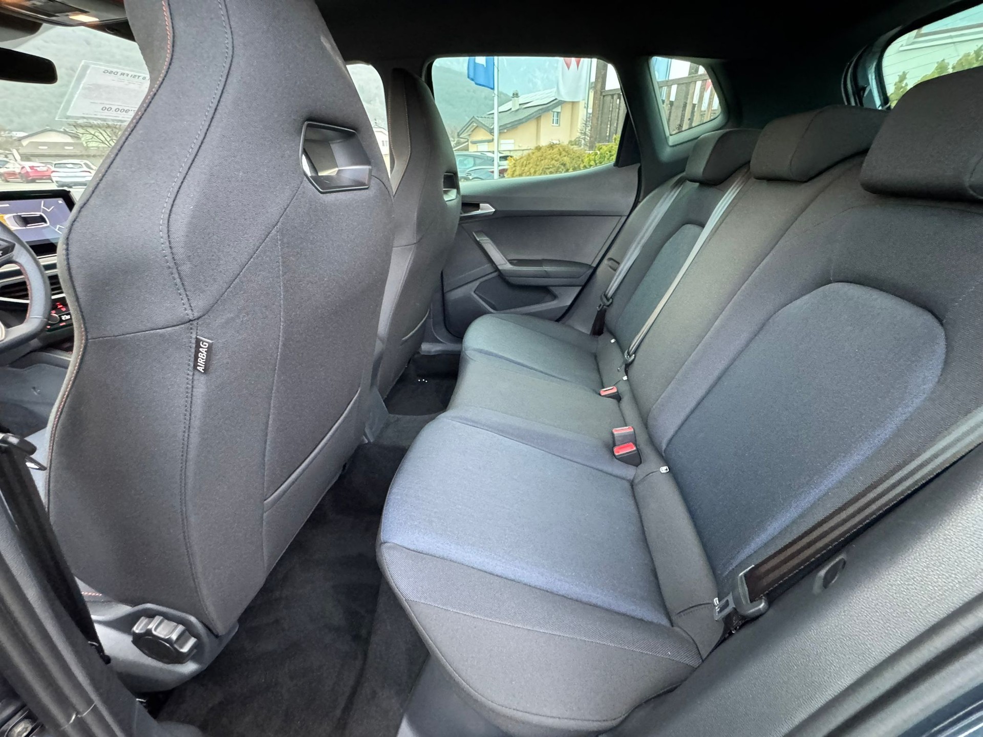 SEAT Arona 1.0 TSI FR DSG-image-11