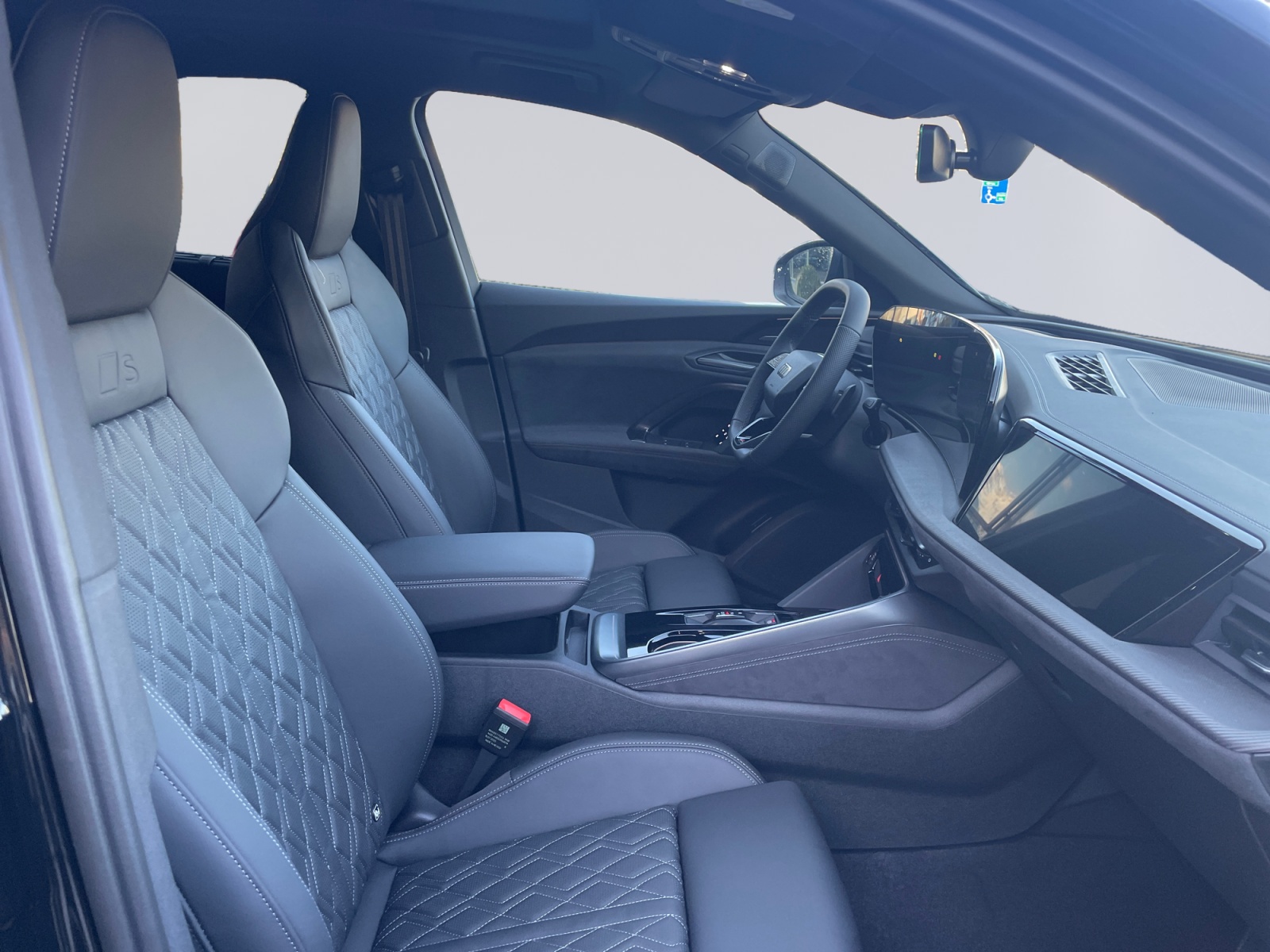 AUDI SQ5 TFSI quattro S-tronic-image-14