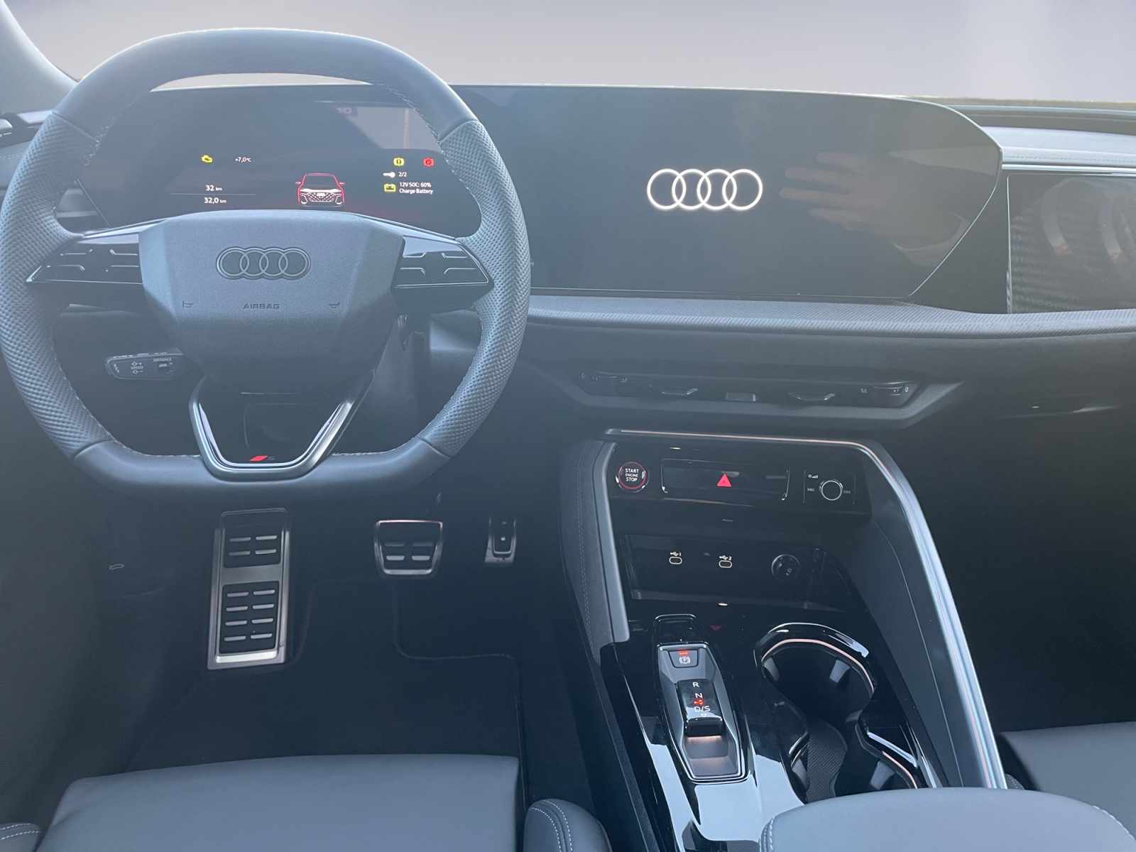 AUDI SQ5 TFSI quattro S-tronic-image-9