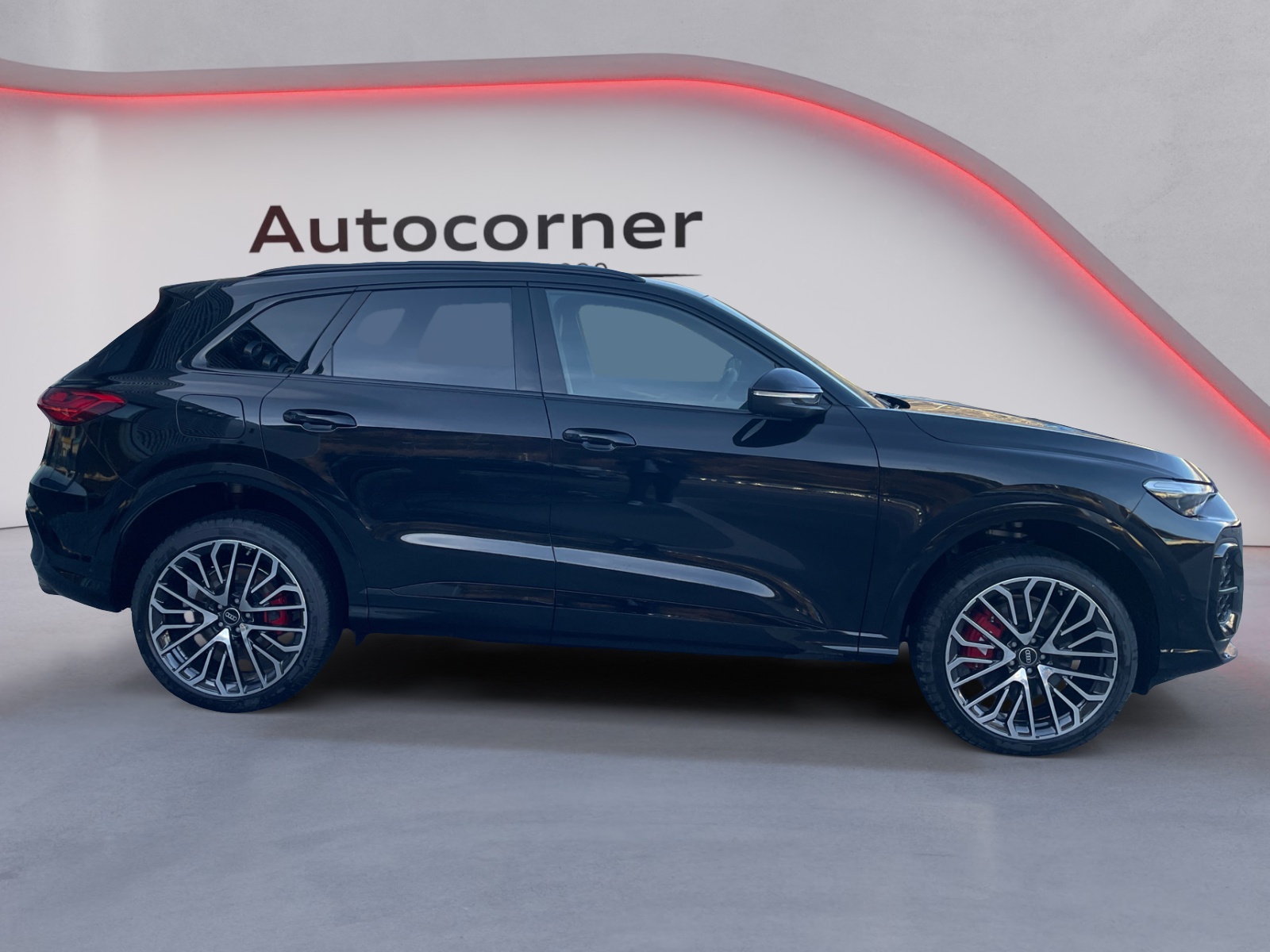 AUDI SQ5 TFSI quattro S-tronic-image-5